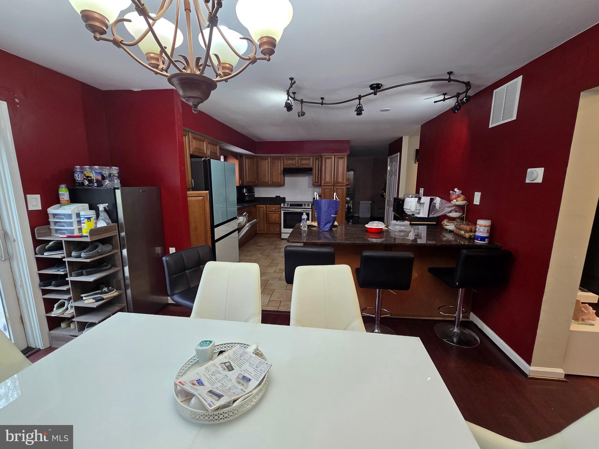 WILLOWBROOK - Residential