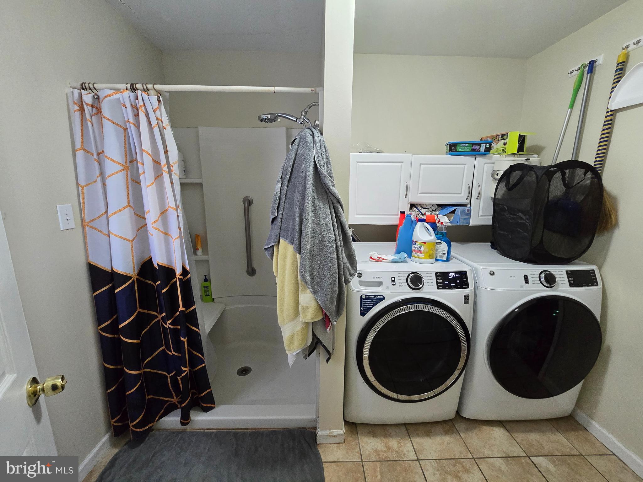 WILLOWBROOK - Residential