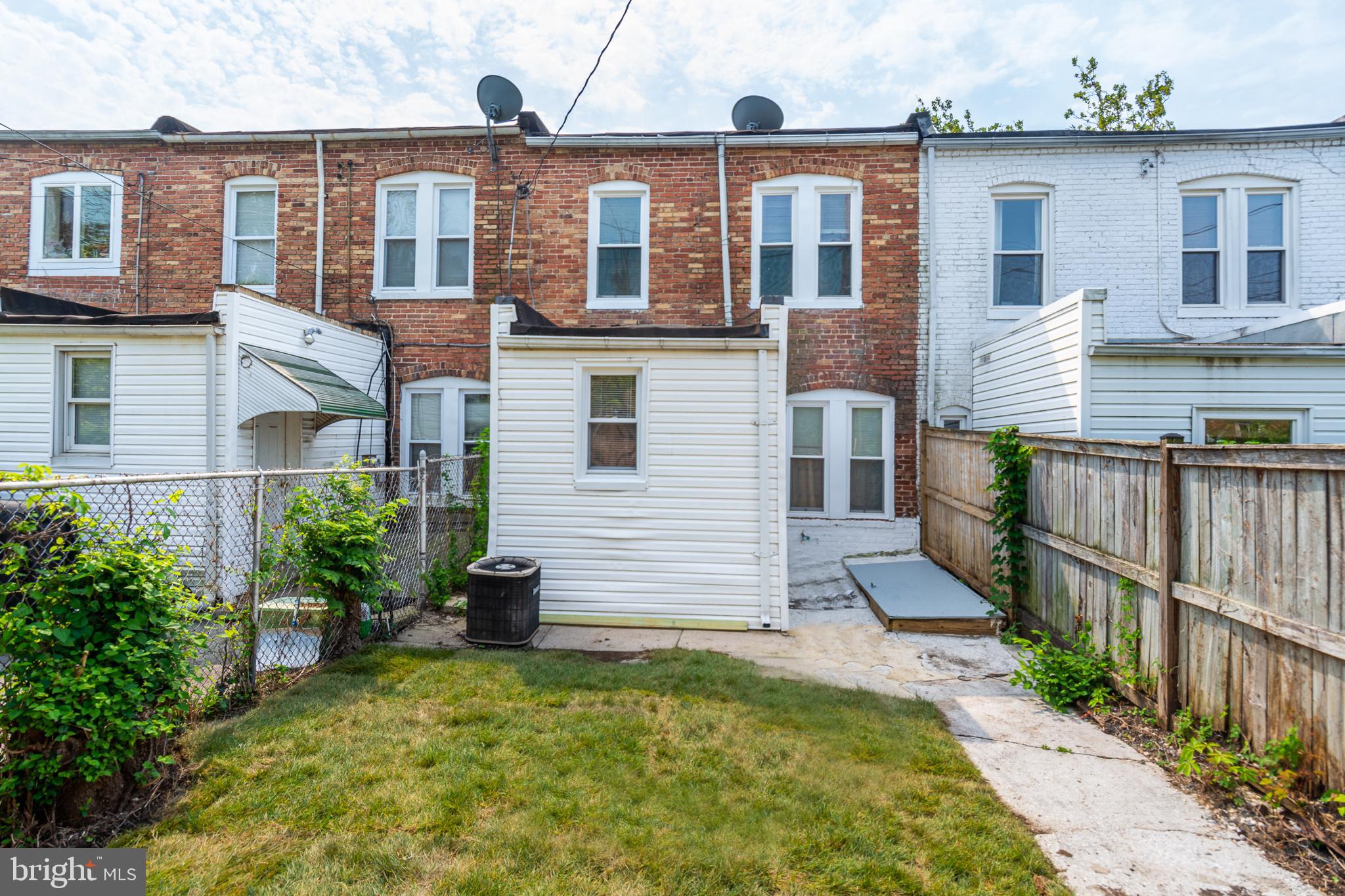 WAVERLY - Residential