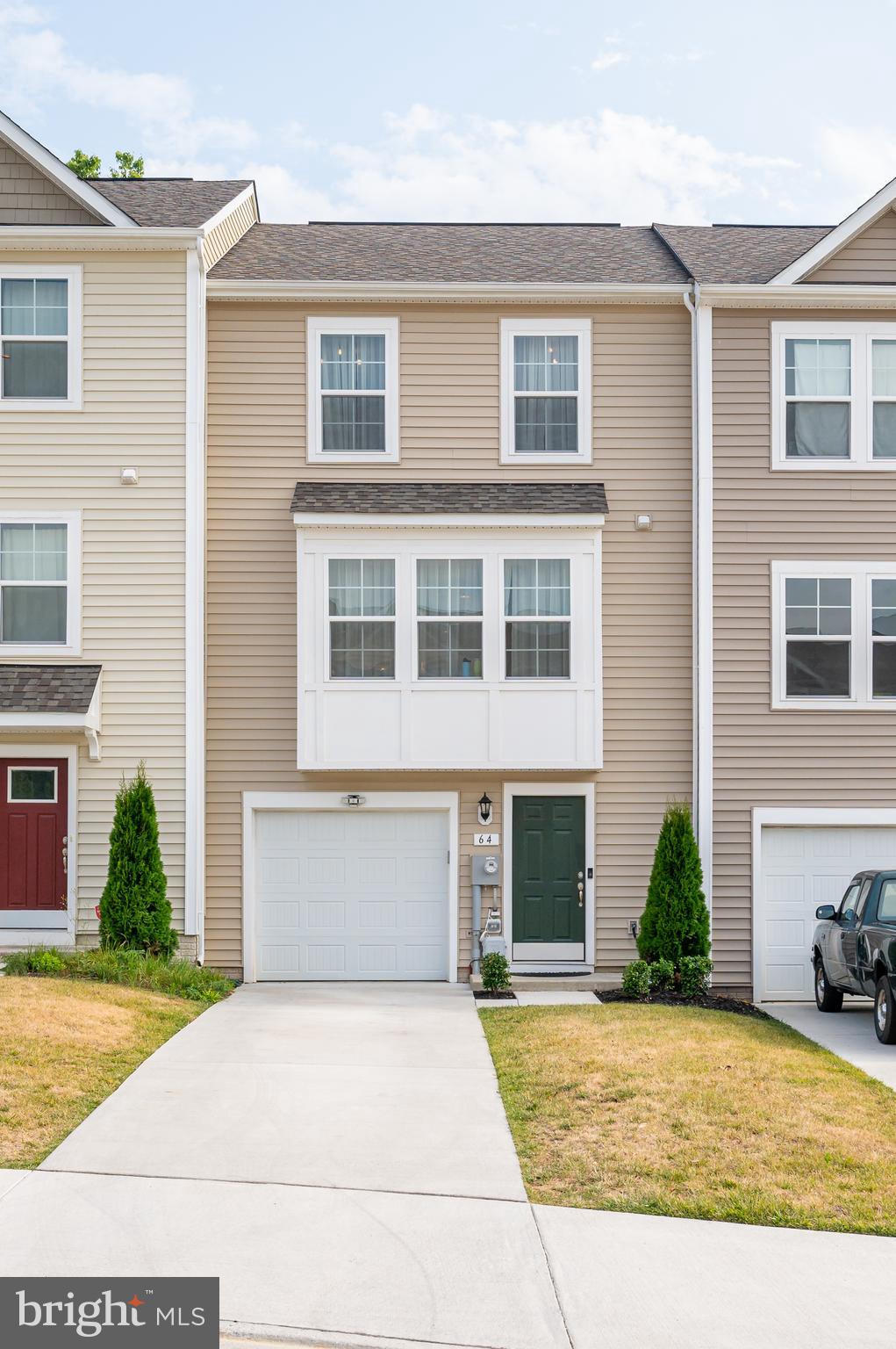 TOWNES AT TATE MANOR - Residential Lease