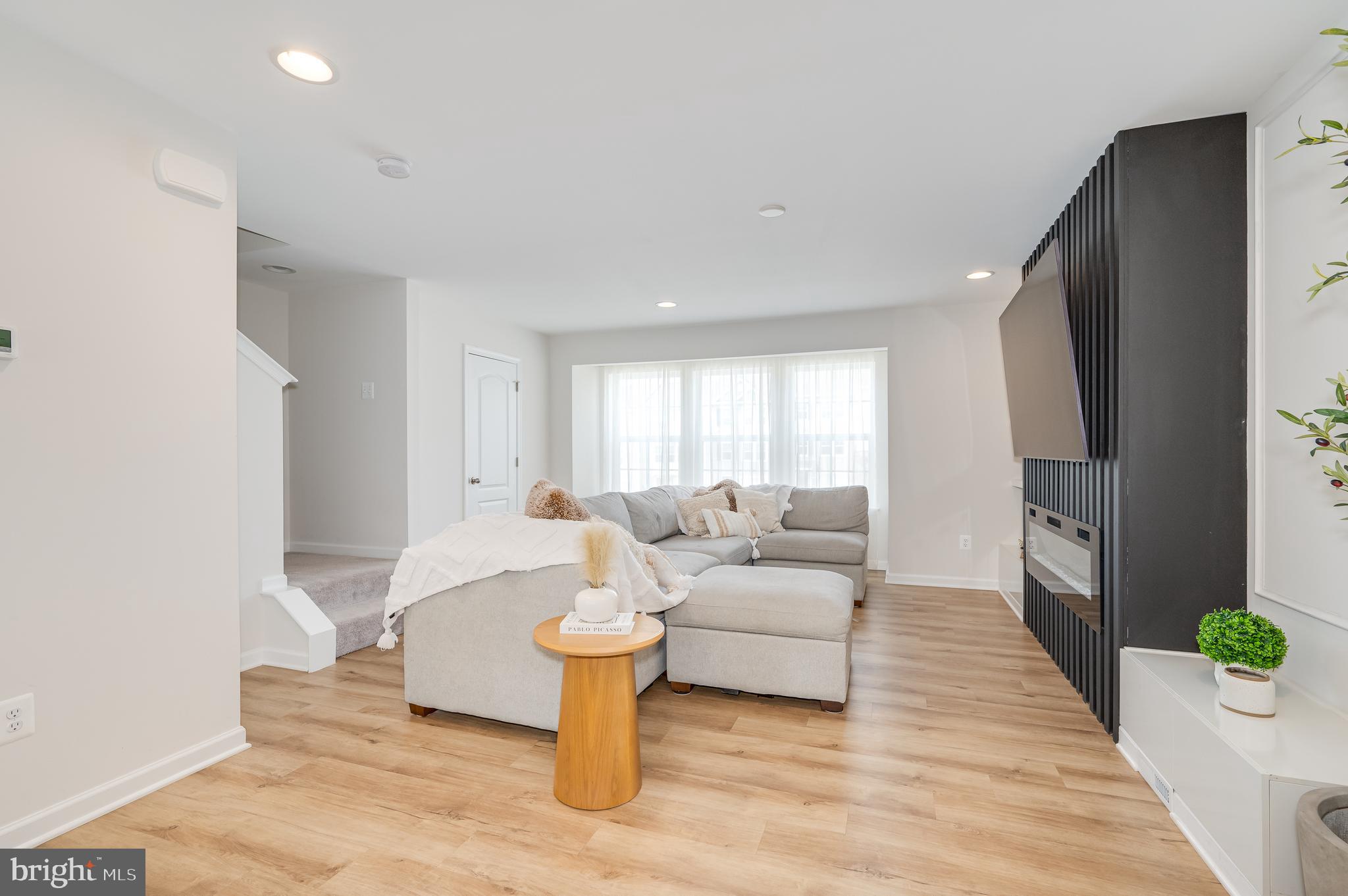 TOWNES AT TATE MANOR - Residential Lease