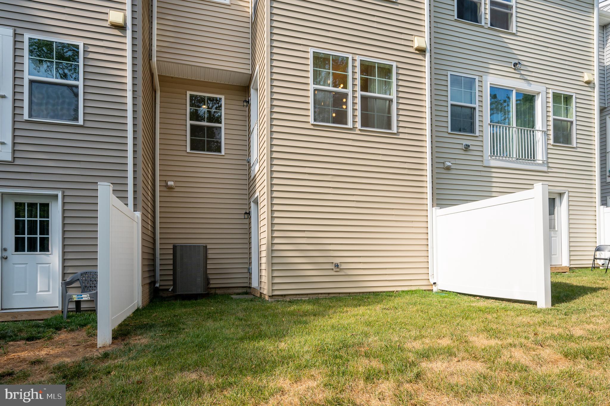 TOWNES AT TATE MANOR - Residential Lease