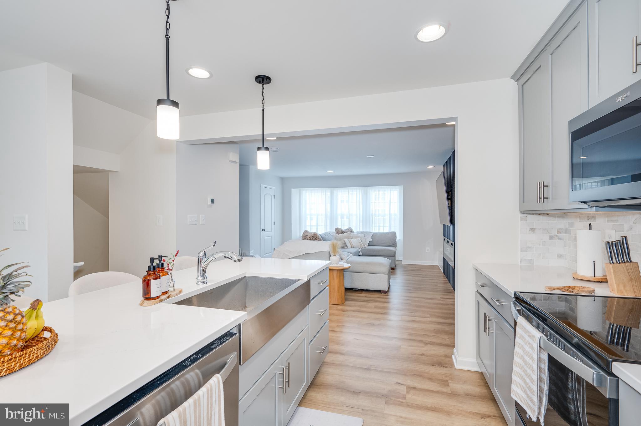 TOWNES AT TATE MANOR - Residential Lease