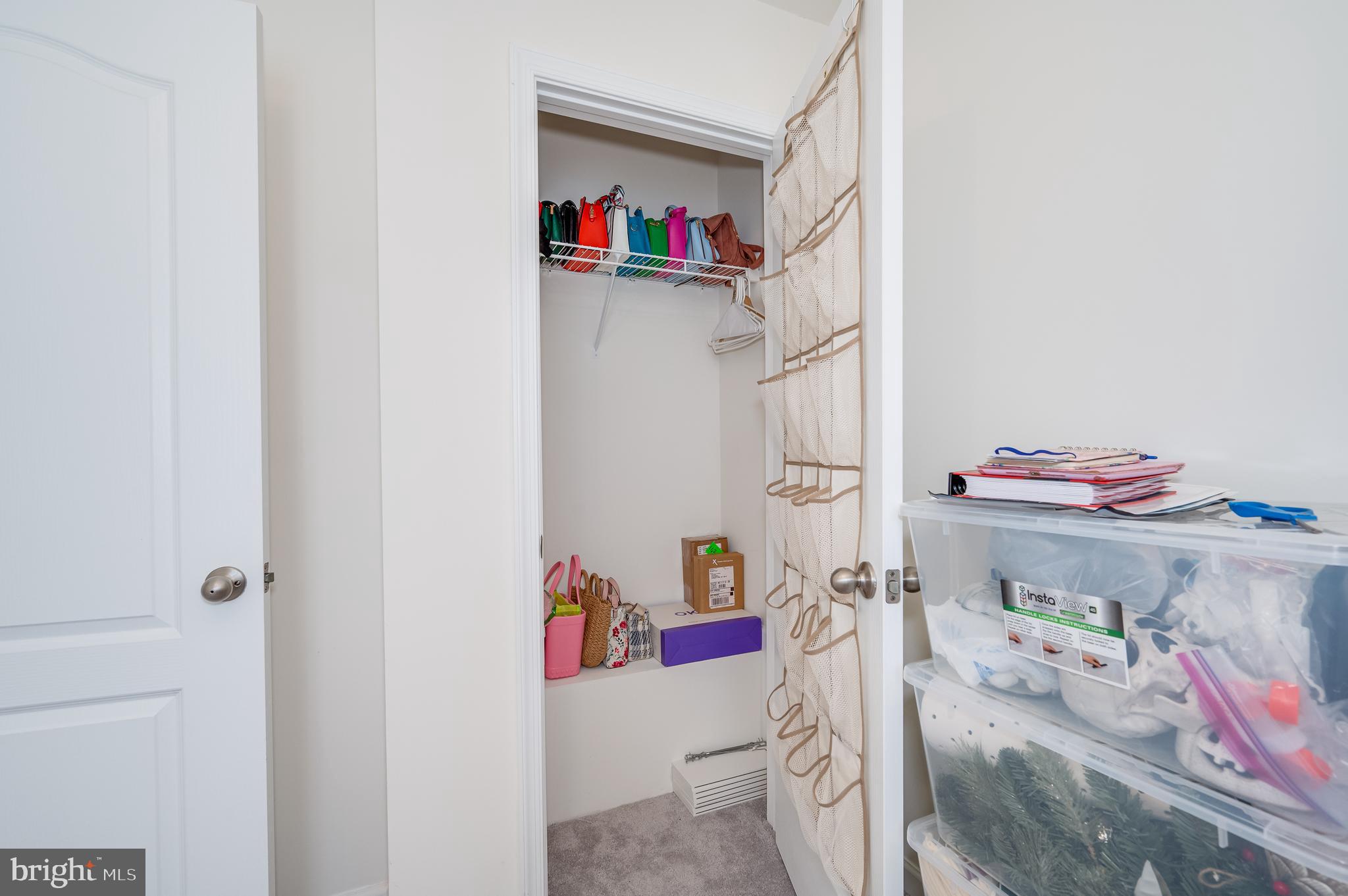 TOWNES AT TATE MANOR - Residential Lease