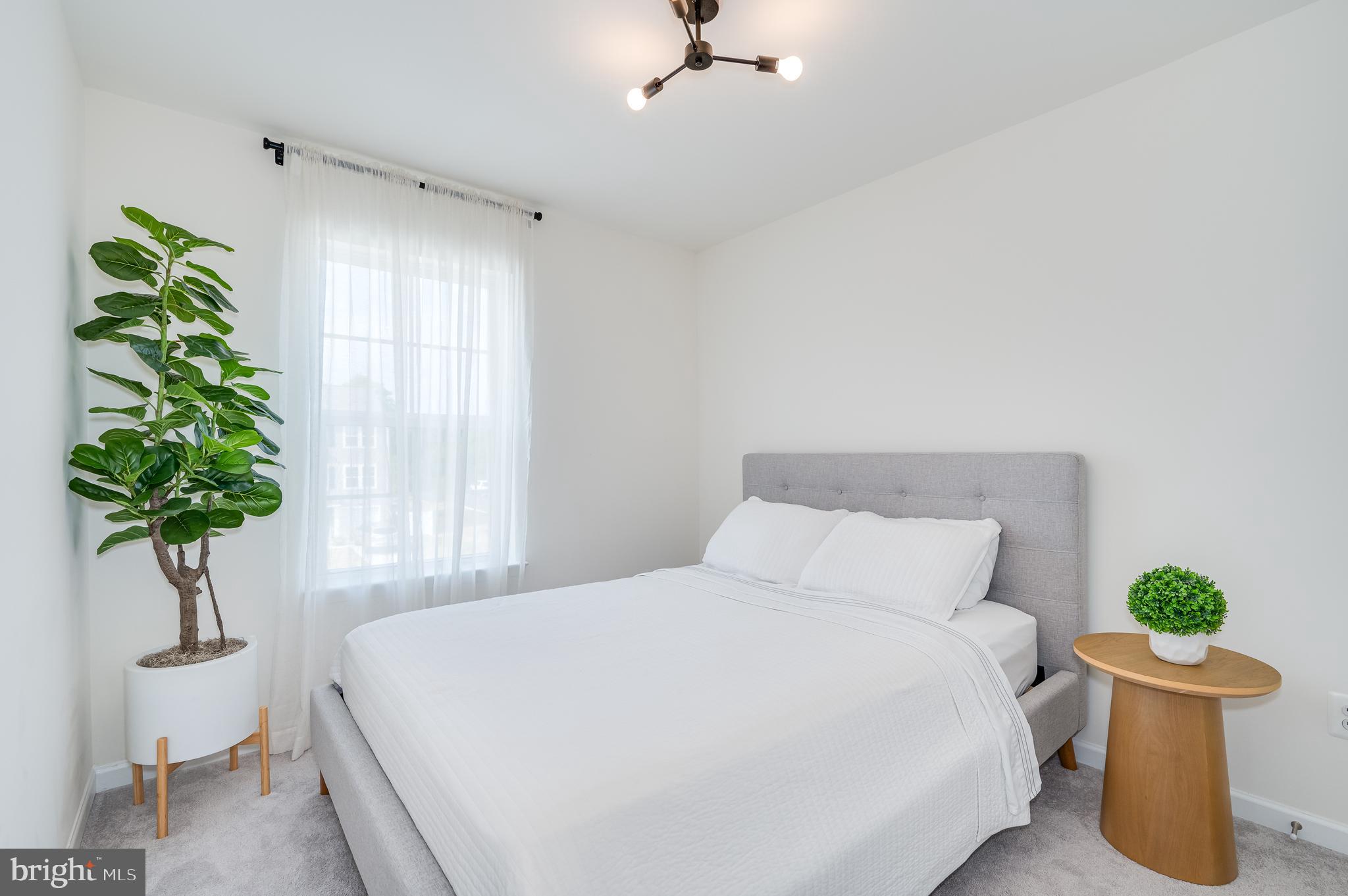 TOWNES AT TATE MANOR - Residential Lease