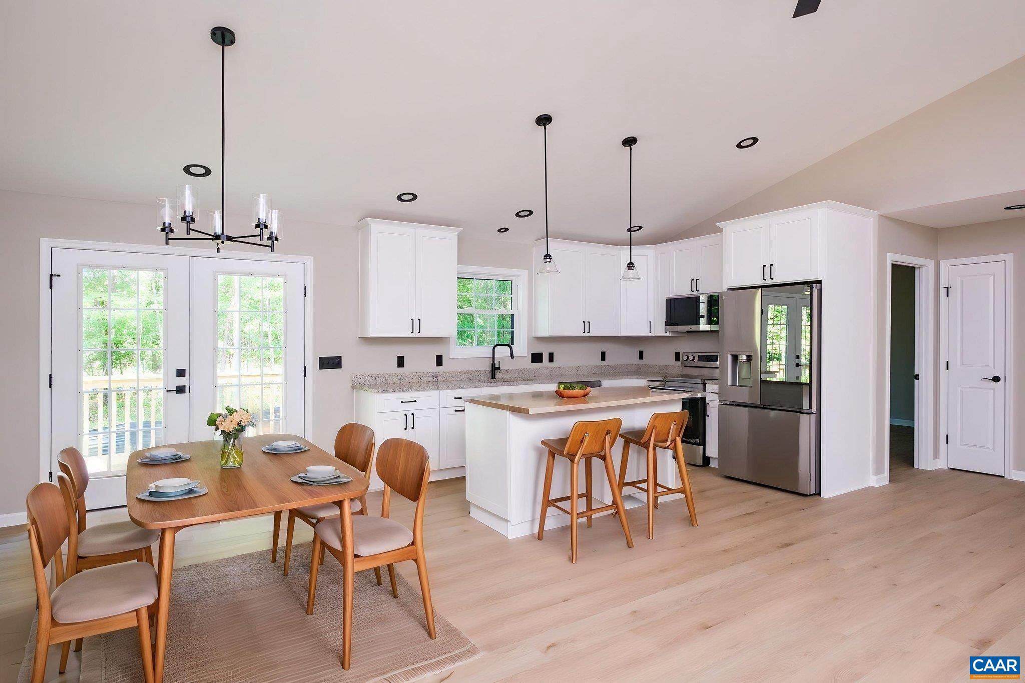 000 FOREST CHAPEL LN
