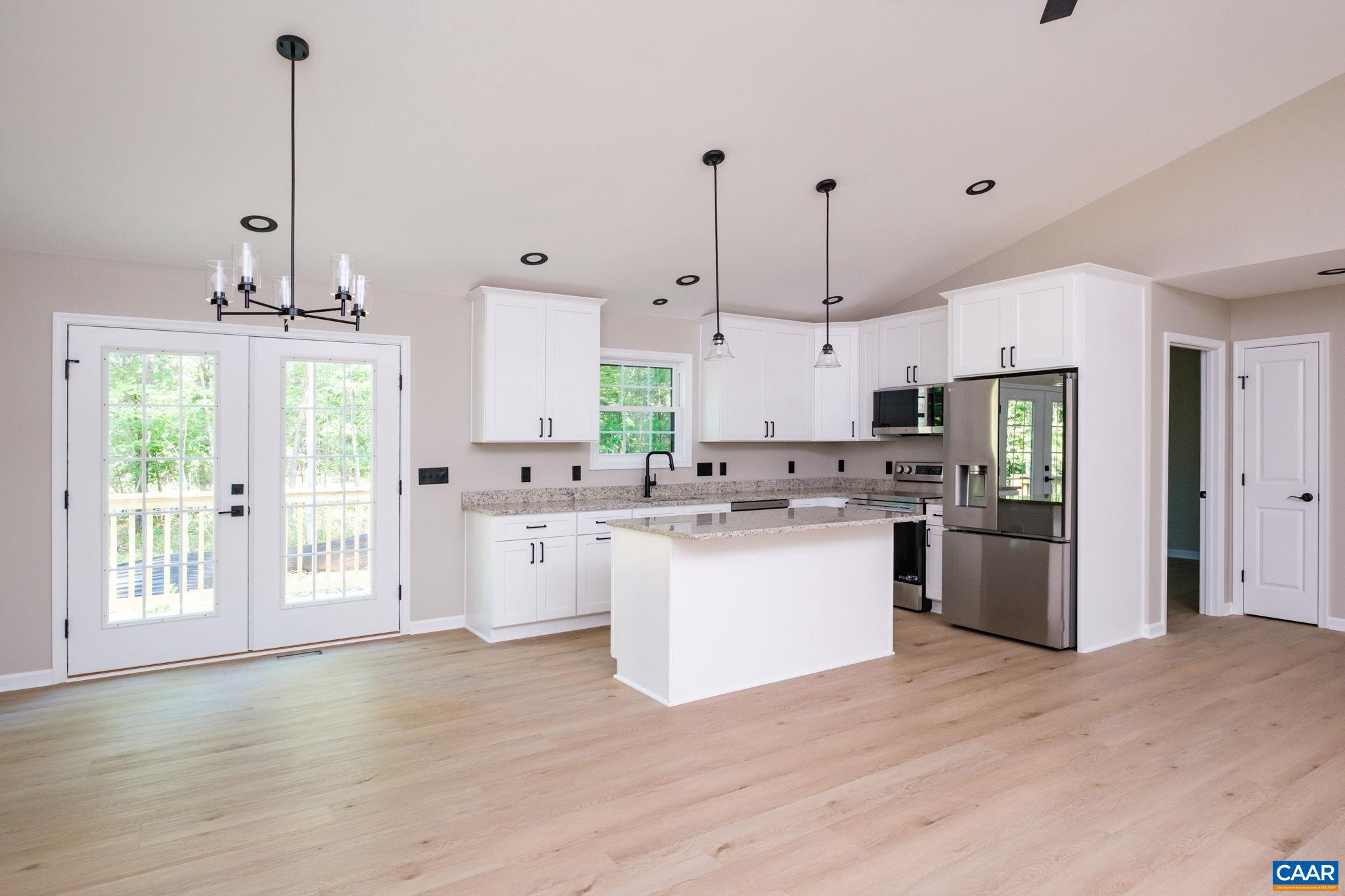 000 FOREST CHAPEL LN