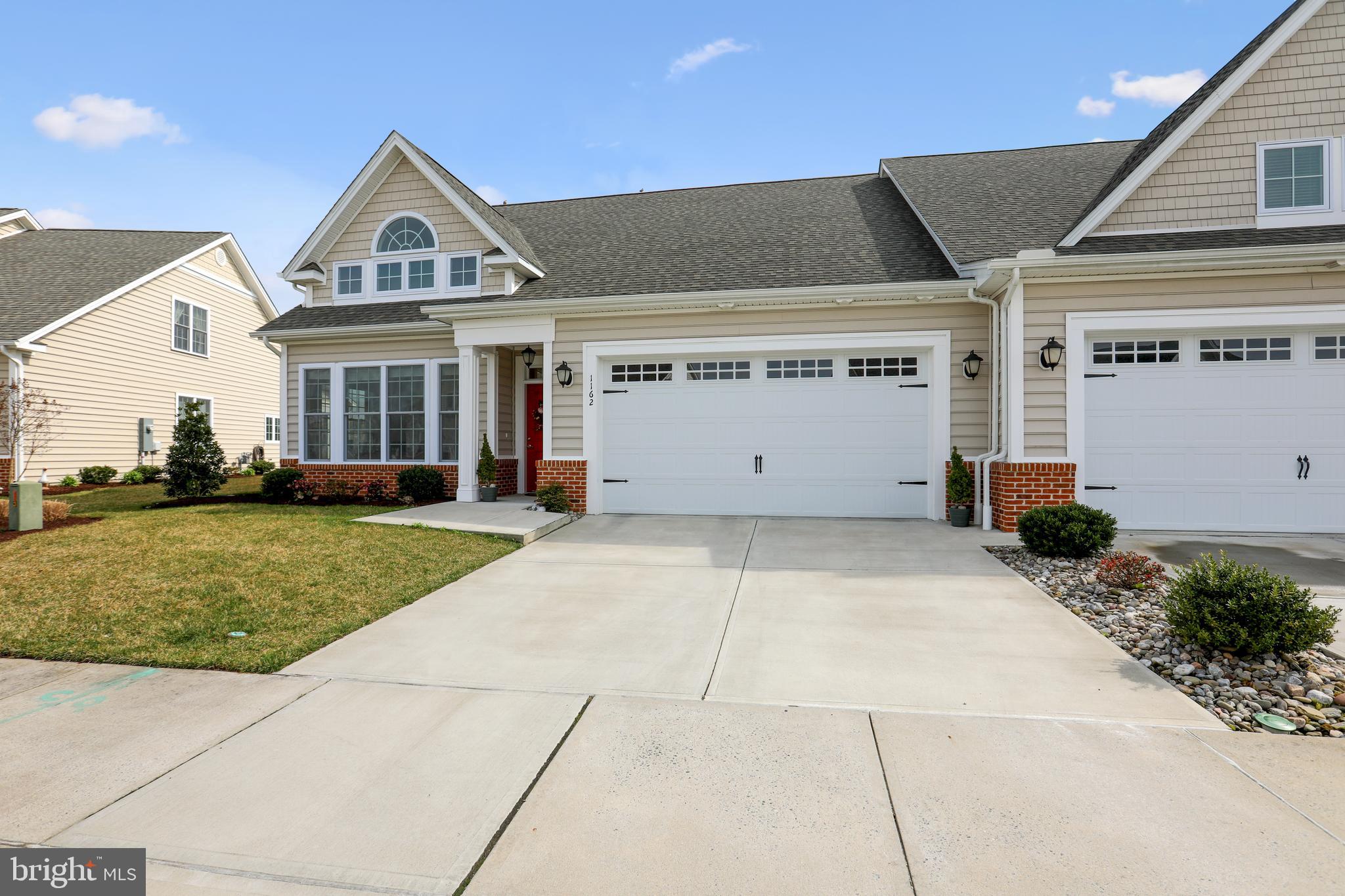 SUMMERS GATE - Residential