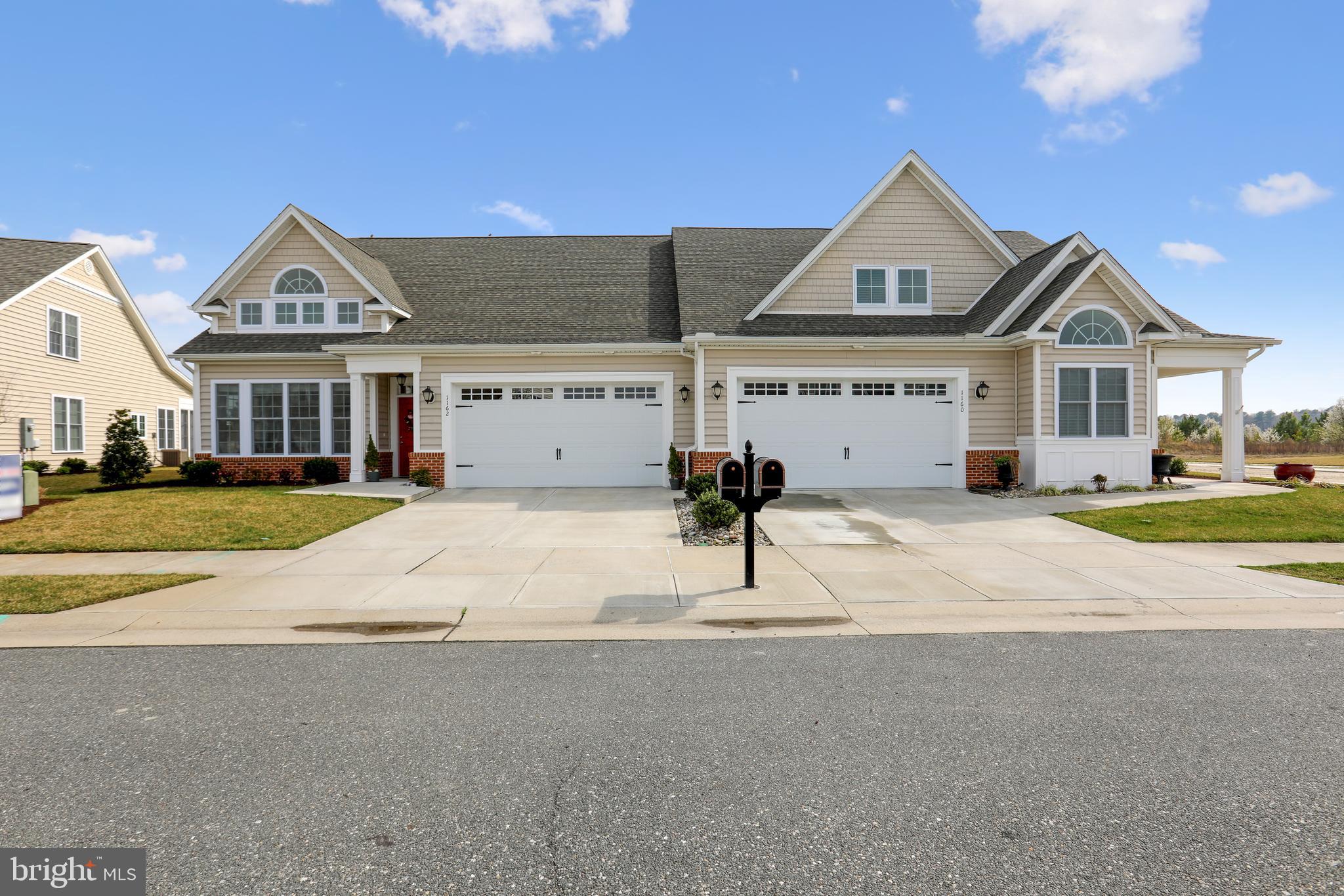 SUMMERS GATE - Residential