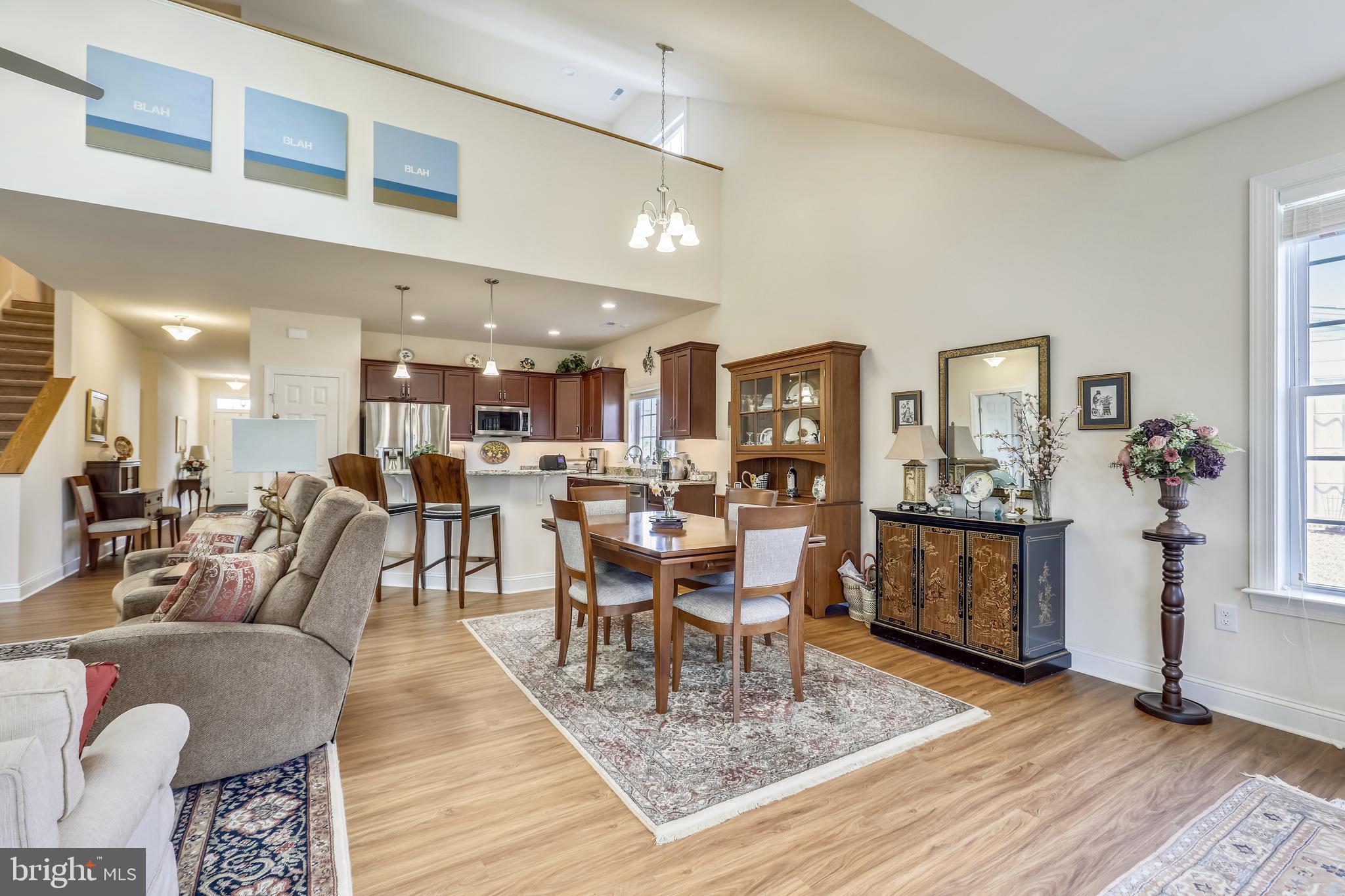 SUMMERS GATE - Residential