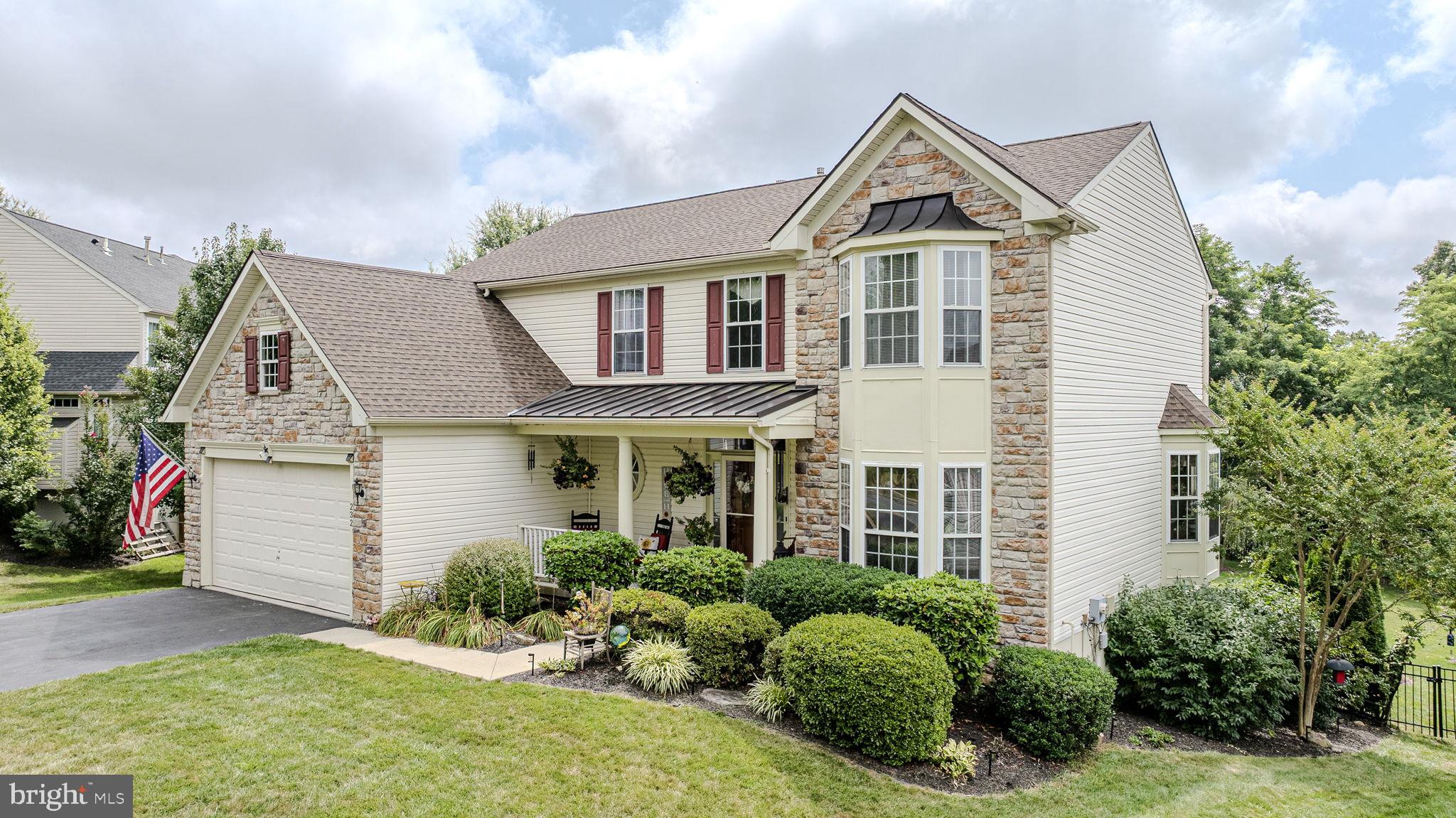 232 FLAGSTONE CIRCLE