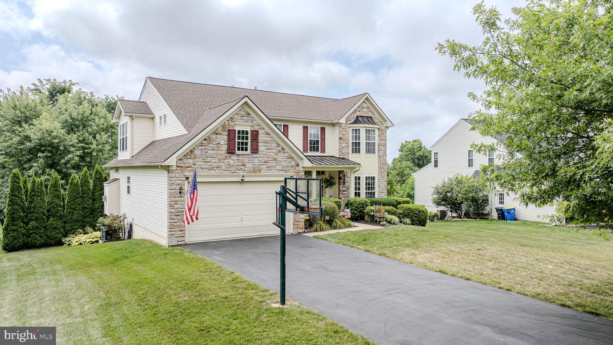 232 FLAGSTONE CIRCLE