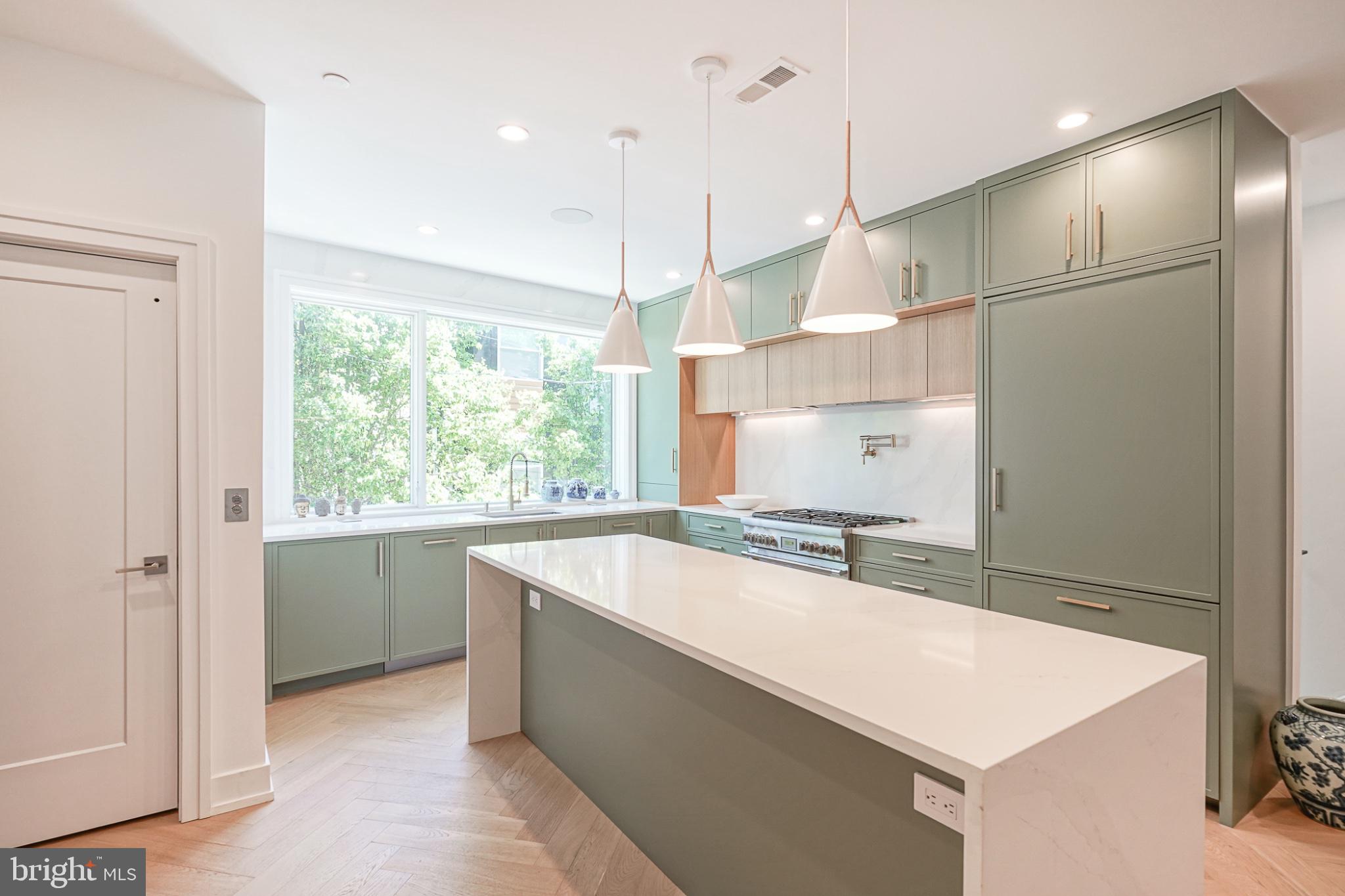 BELLA VISTA - Residential