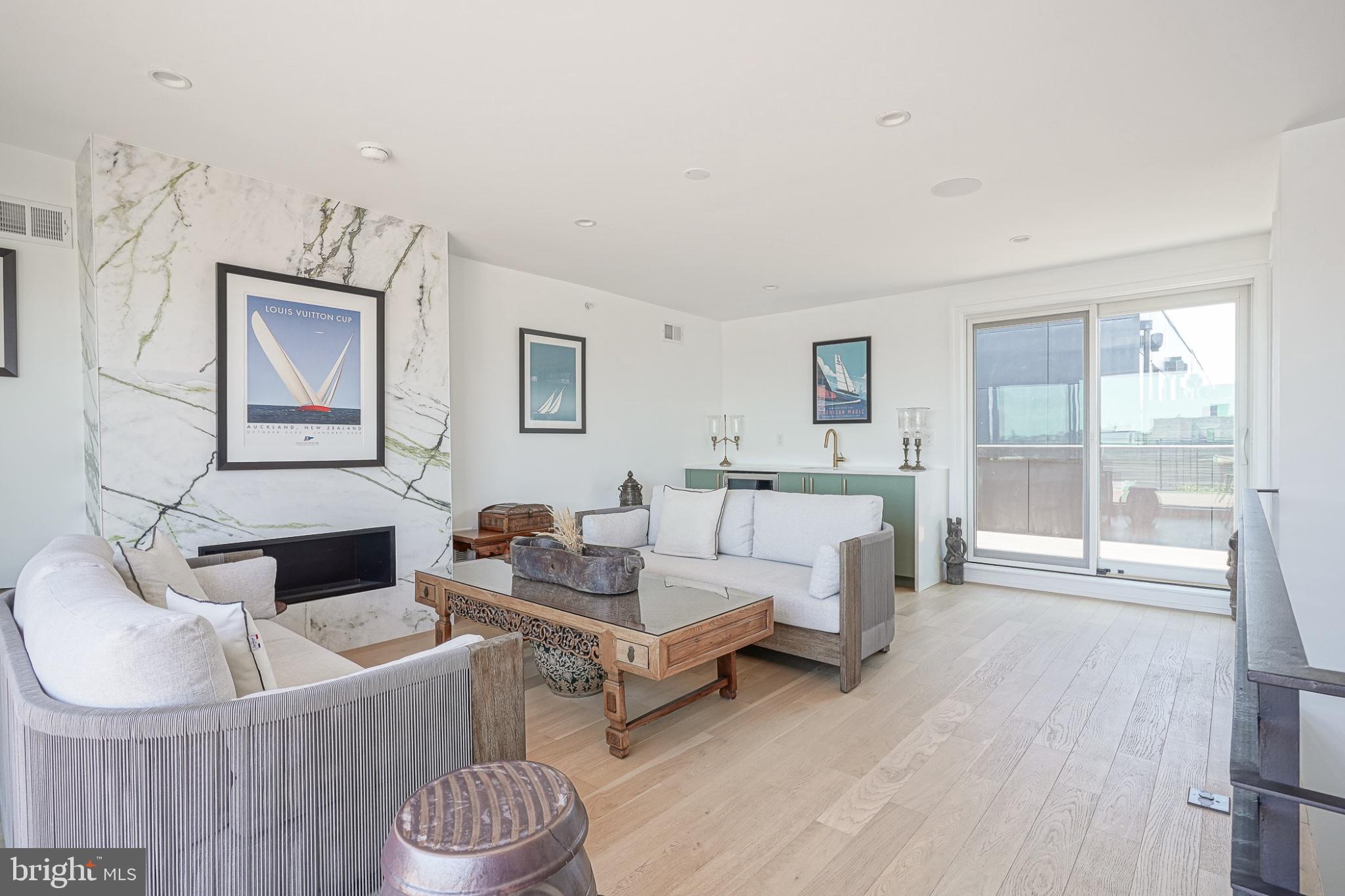 BELLA VISTA - Residential