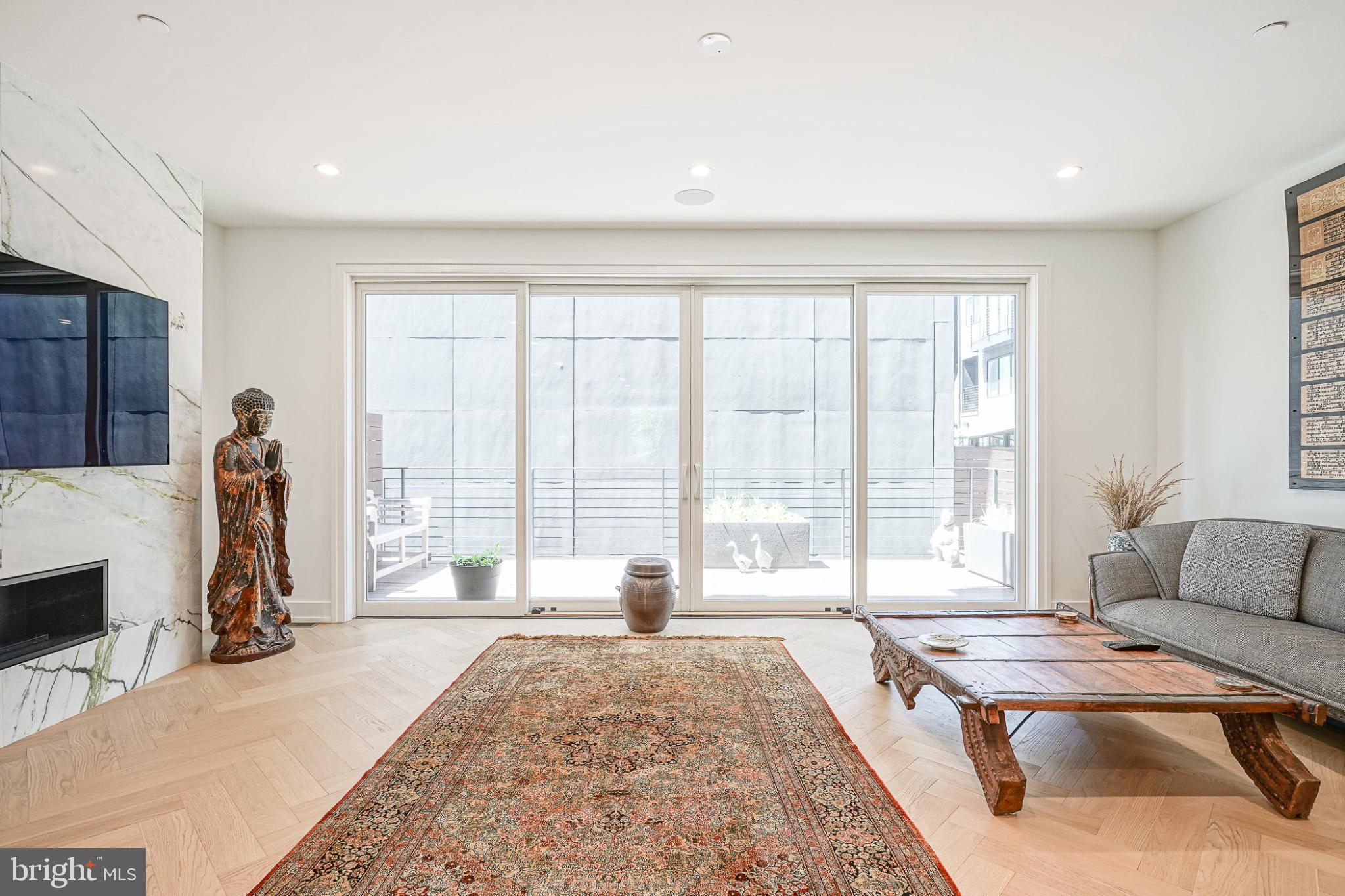 BELLA VISTA - Residential