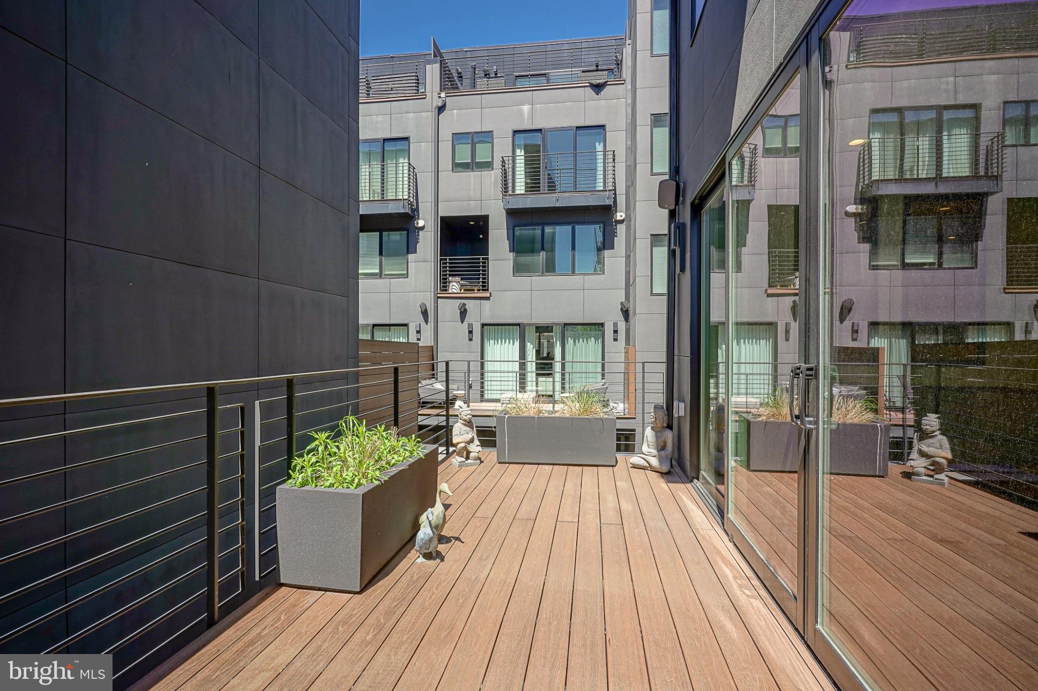 BELLA VISTA - Residential