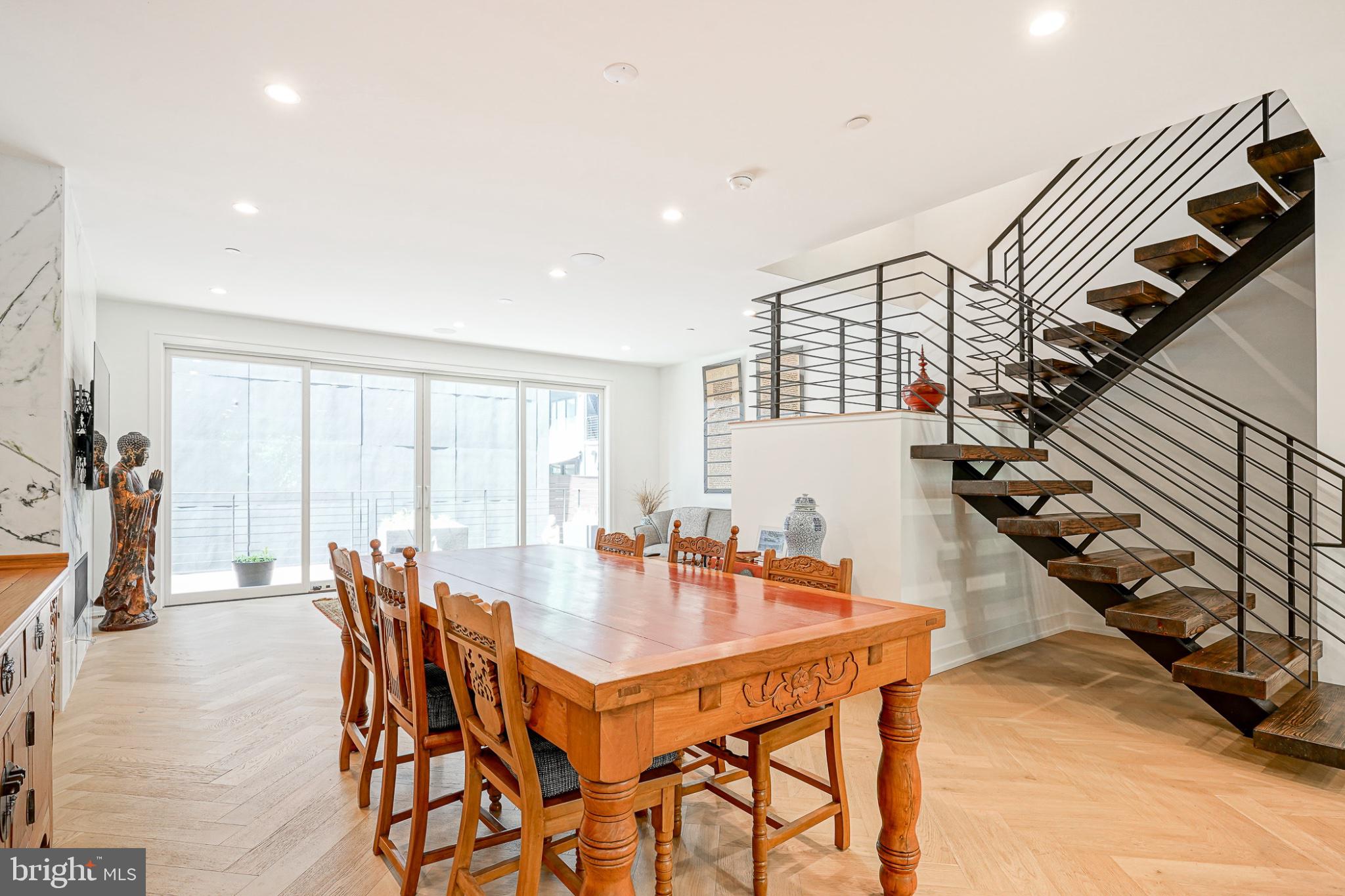 BELLA VISTA - Residential