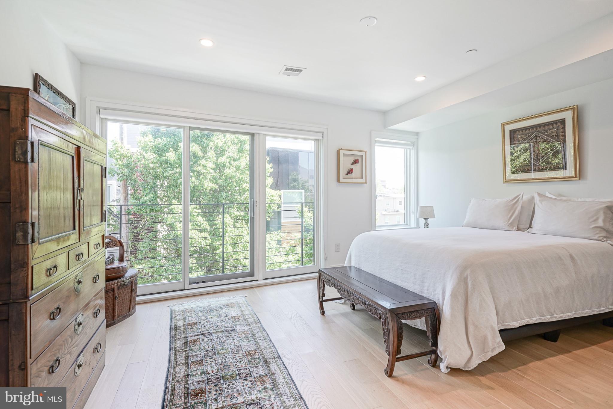 BELLA VISTA - Residential