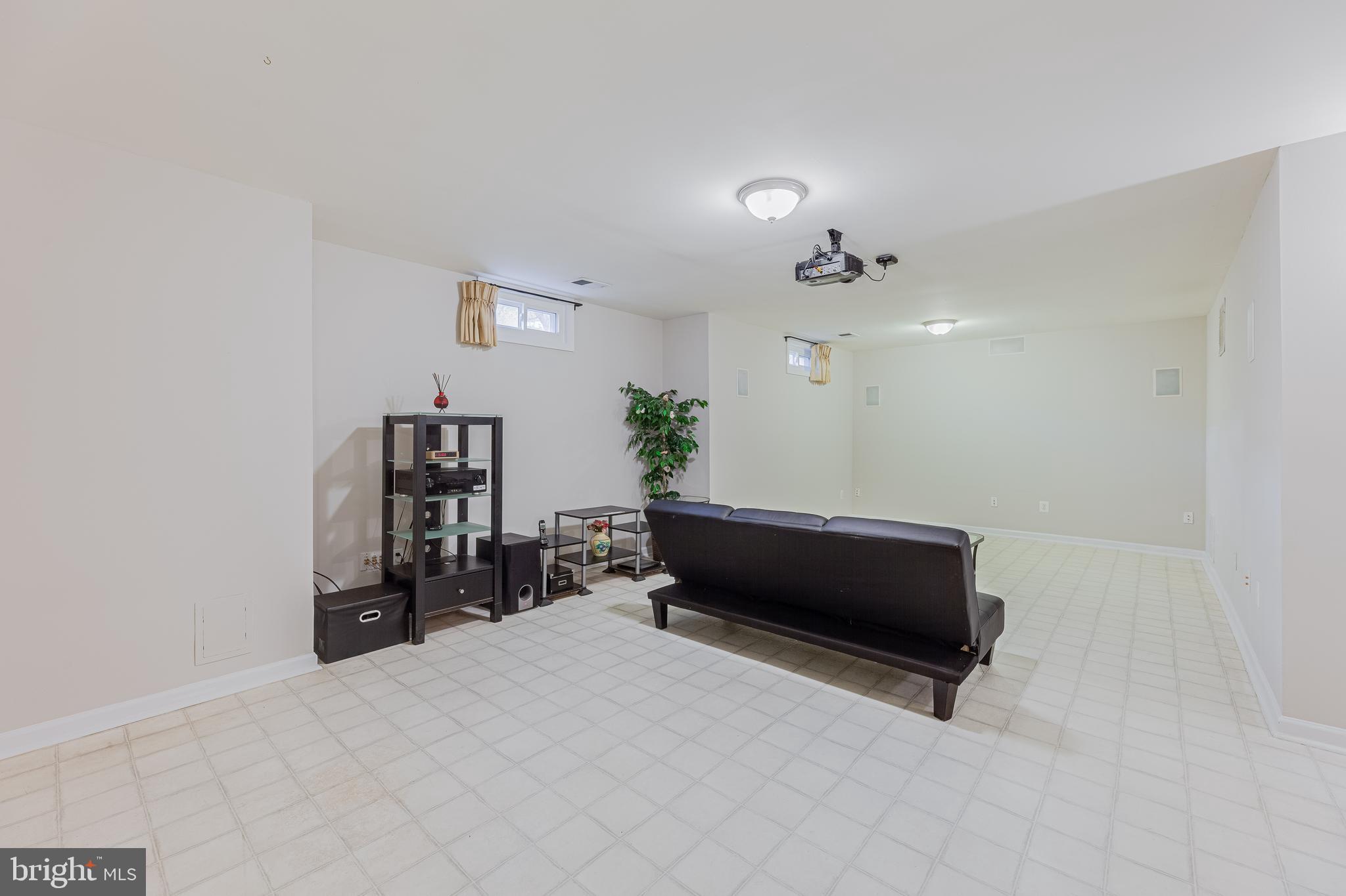 WALNEY VILLAGE - Residential