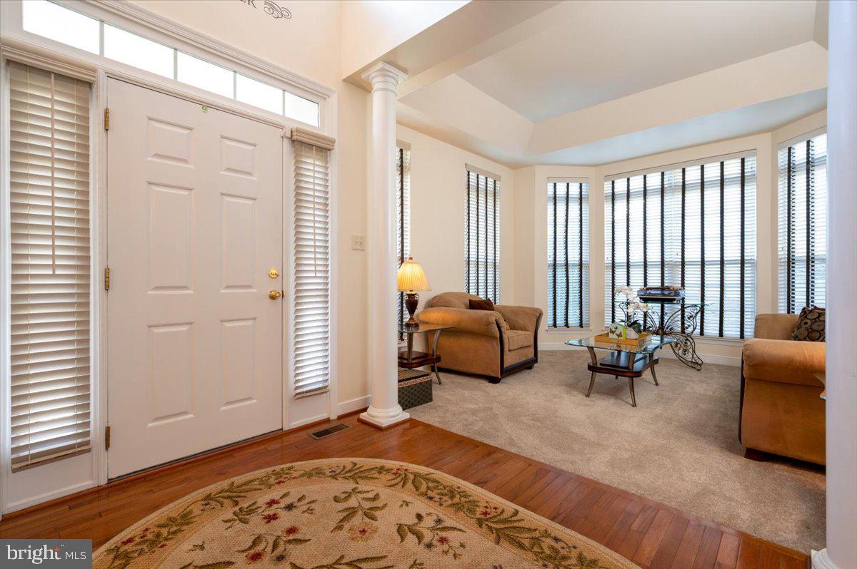 SHAMROCK MANOR - Residential