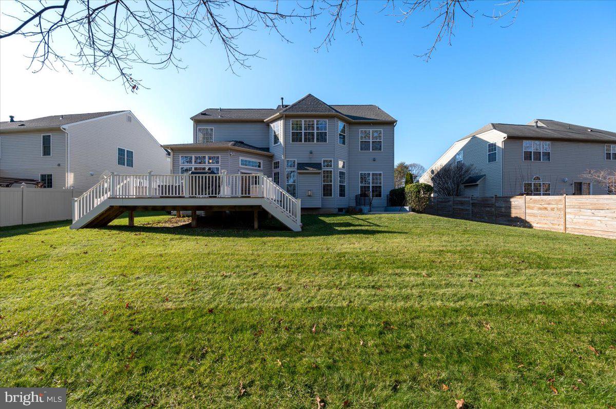 SHAMROCK MANOR - Residential