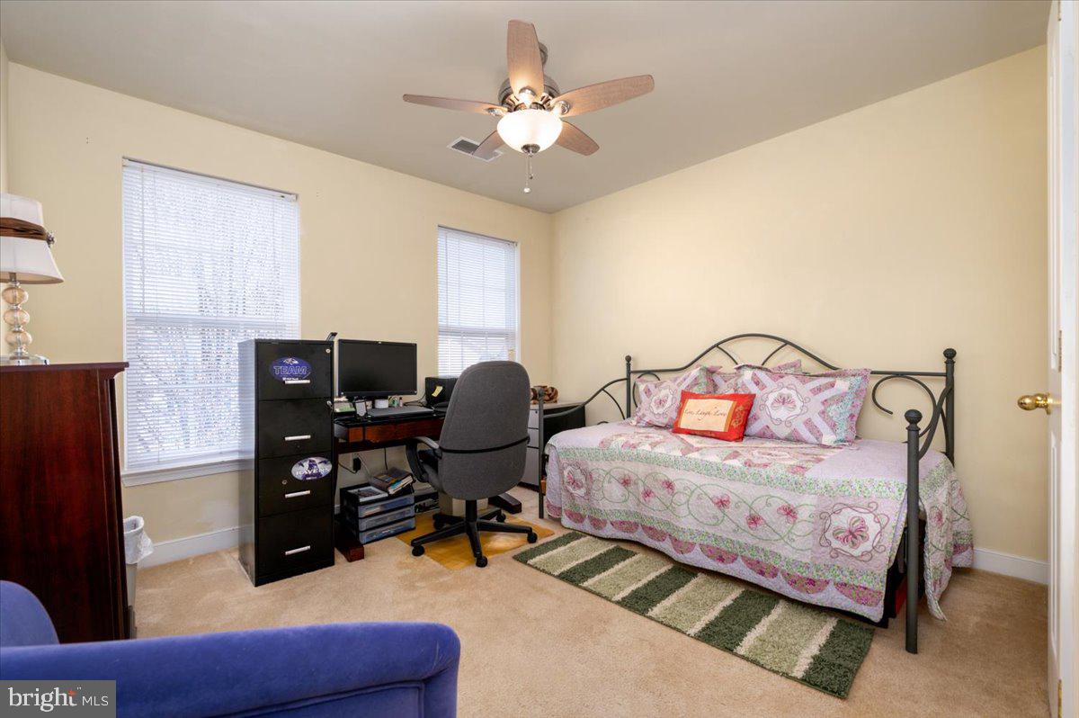 SHAMROCK MANOR - Residential