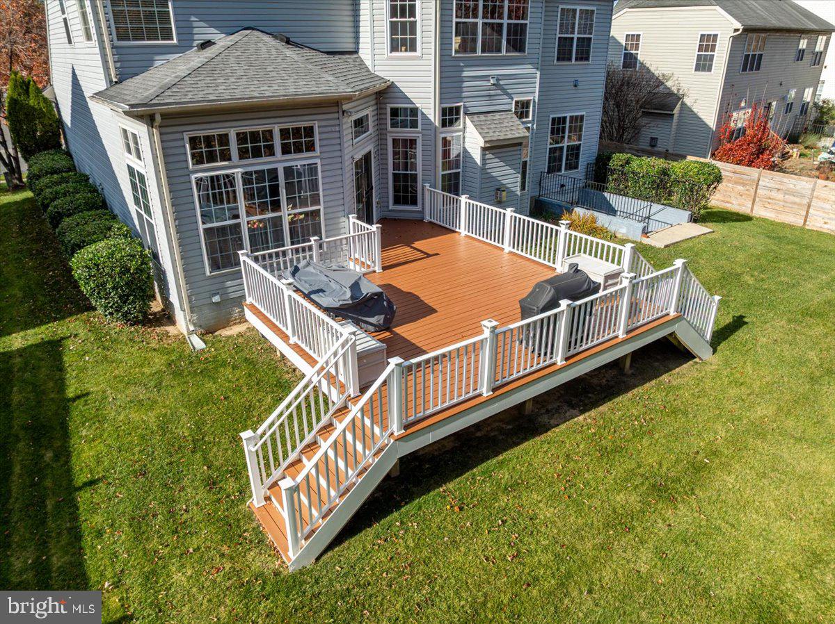 SHAMROCK MANOR - Residential