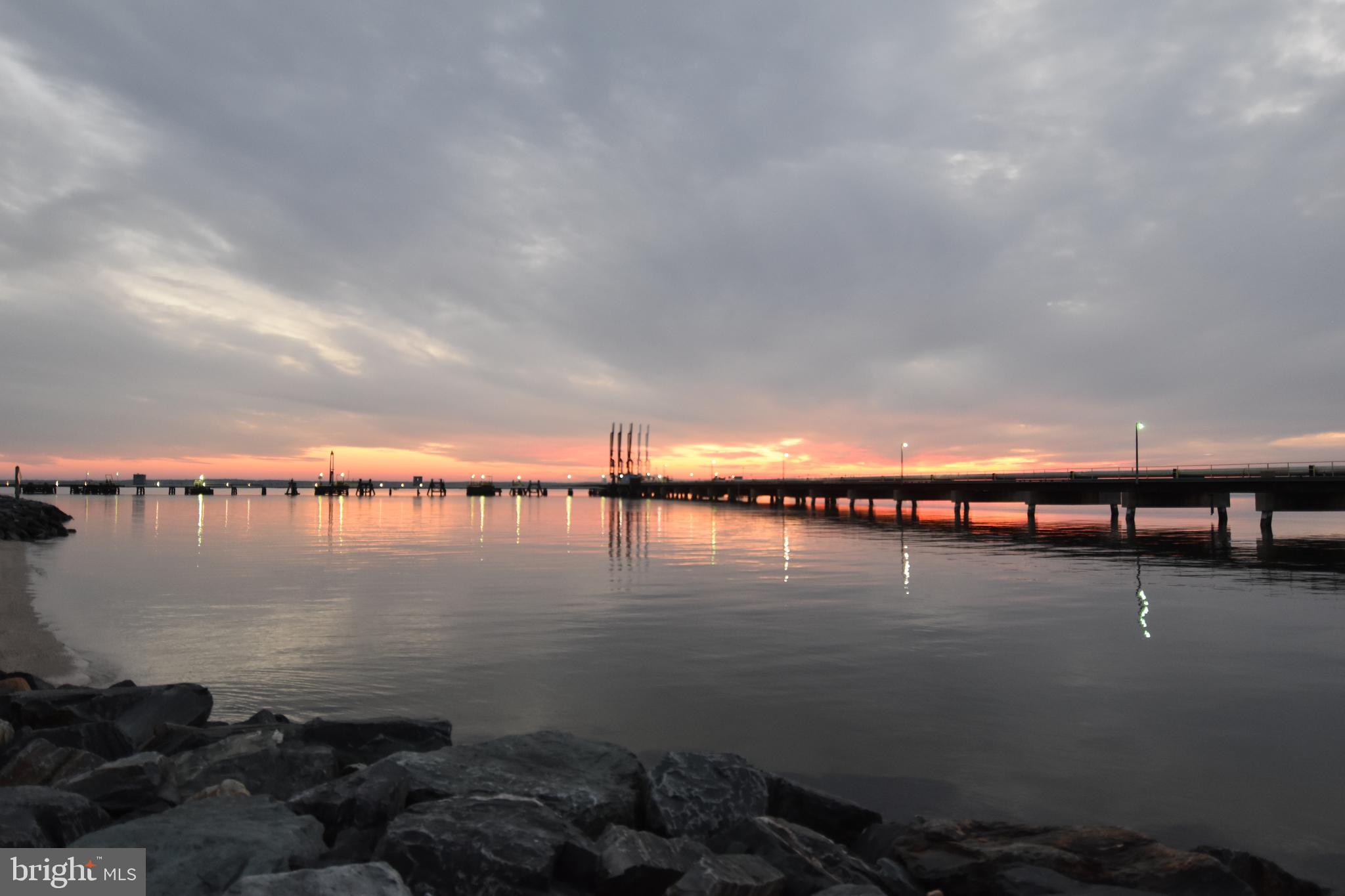 LIGHTHOUSE COMMONS - Residential