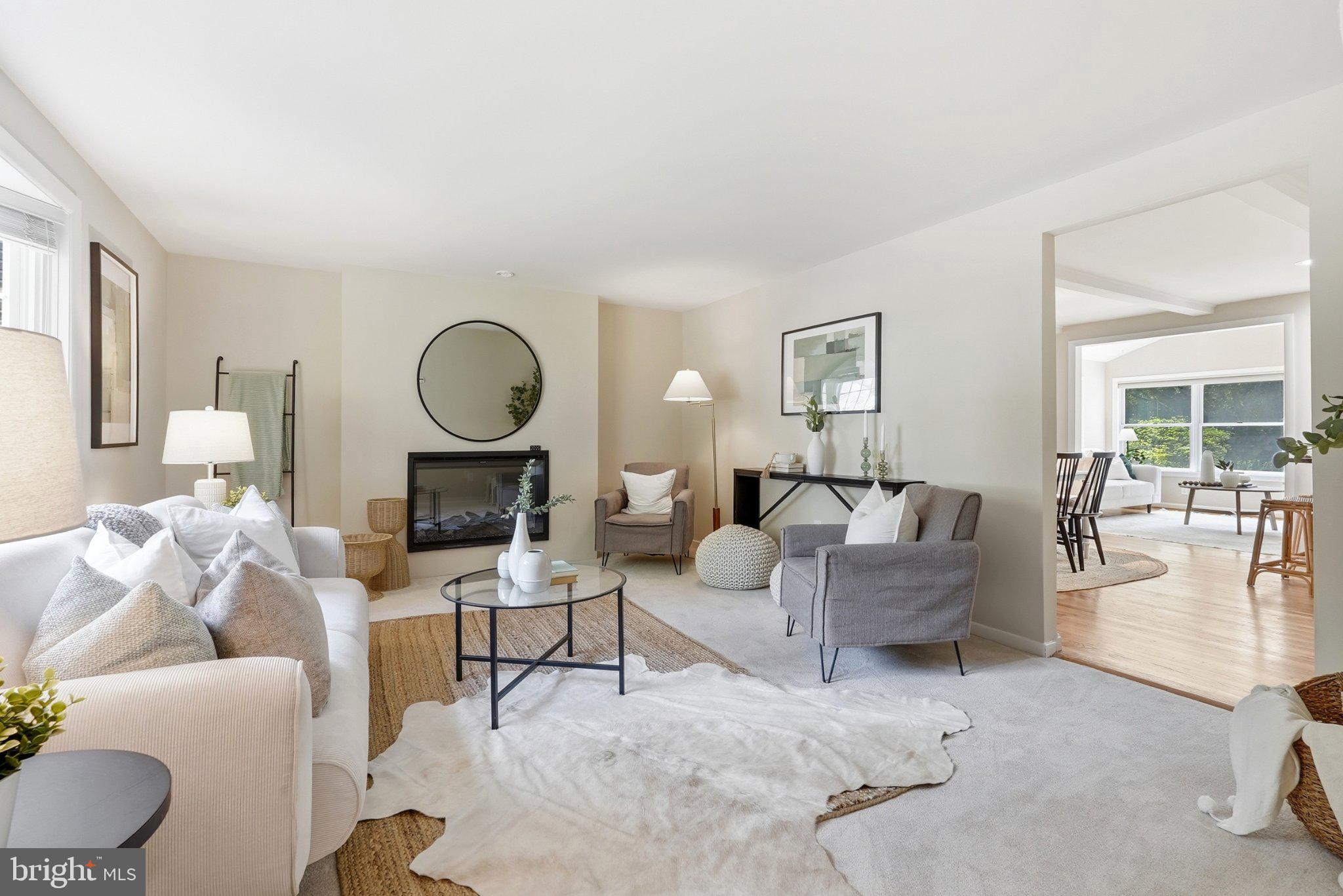 8843 TIDESEBB COURT