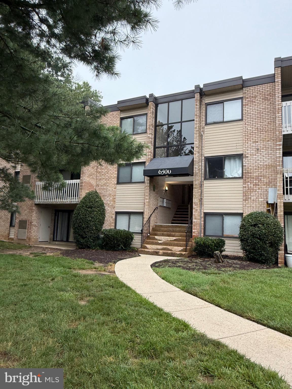 Condo boasts a 3 bedroom 1 and a half bath with nice kitchen, wood floors. recessed lights and renovated bathrooms, In close proximity to forestville Mall and area shopping center. Section 8 welcome.