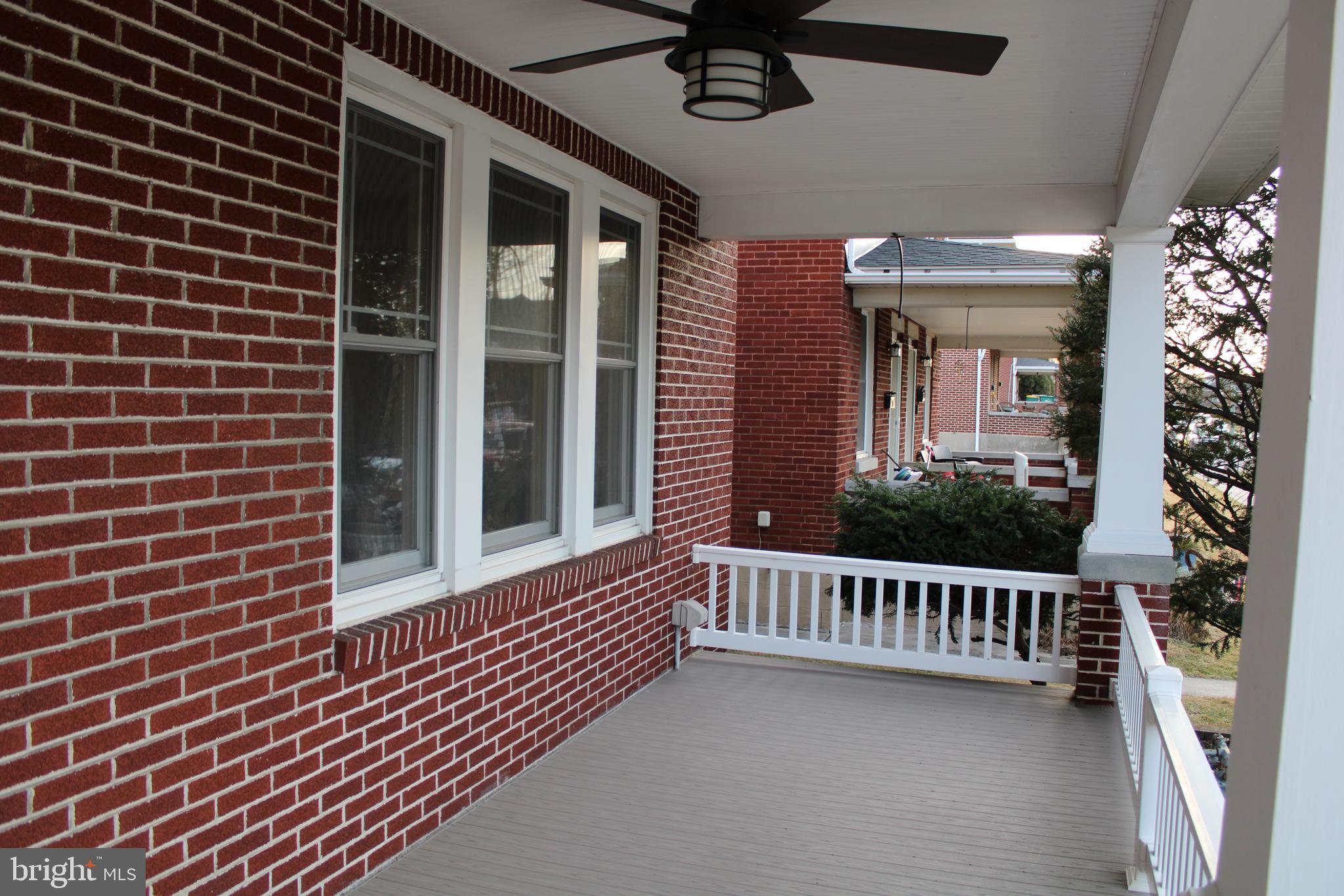 146 W GRANADA AVENUE