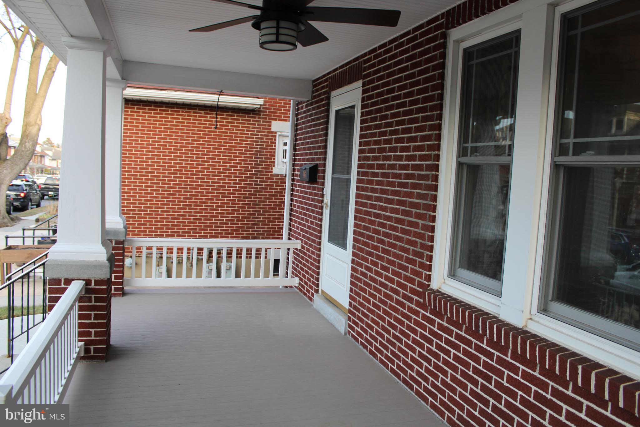 146 W GRANADA AVENUE