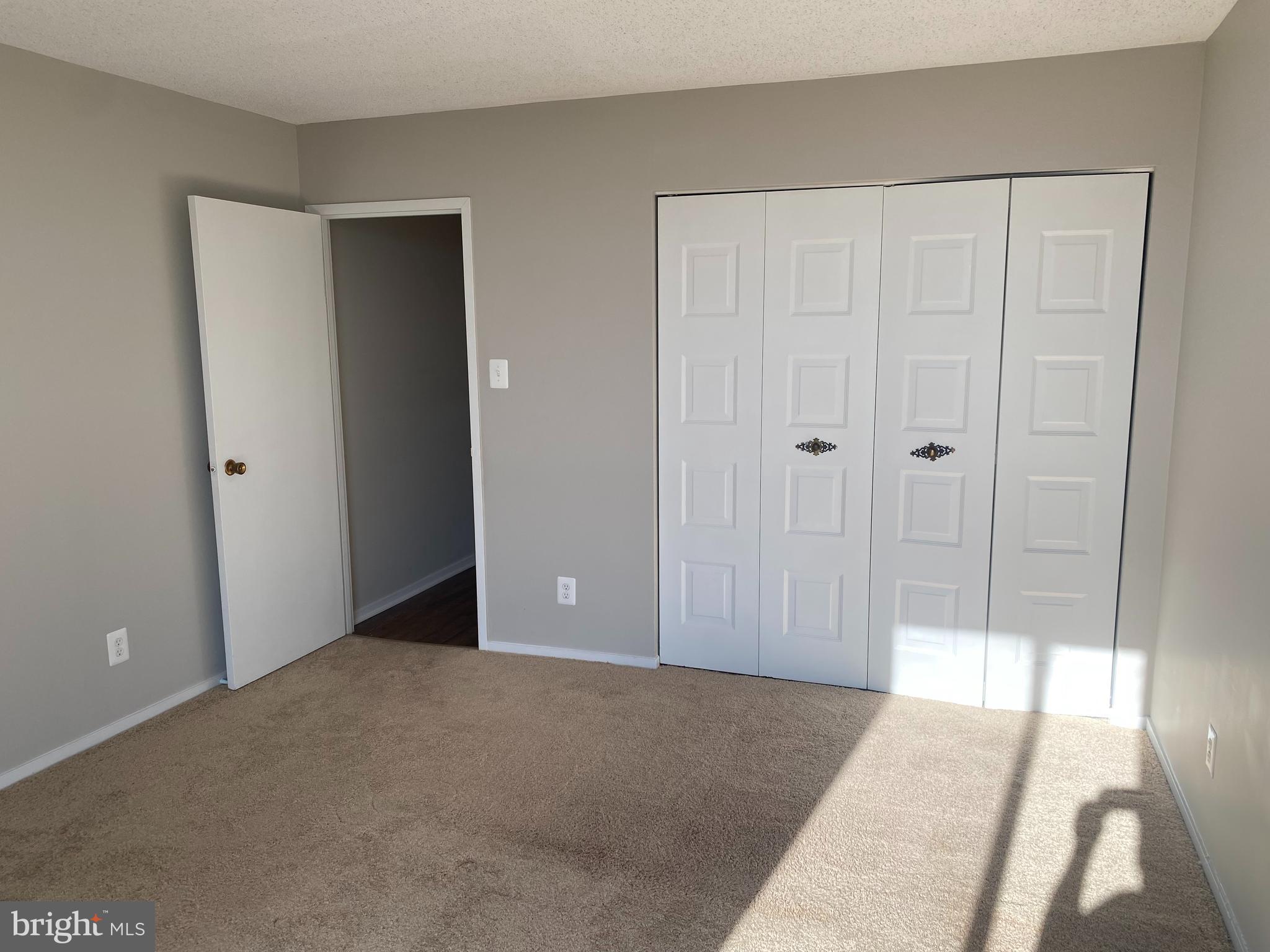 IDYLWOOD TOWERS CONDO - Residential