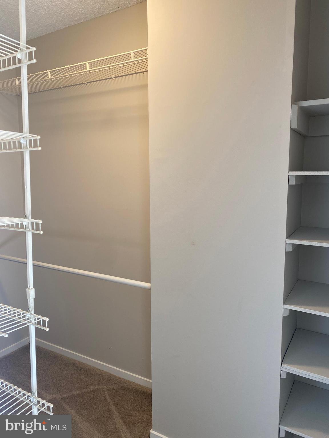 IDYLWOOD TOWERS CONDO - Residential