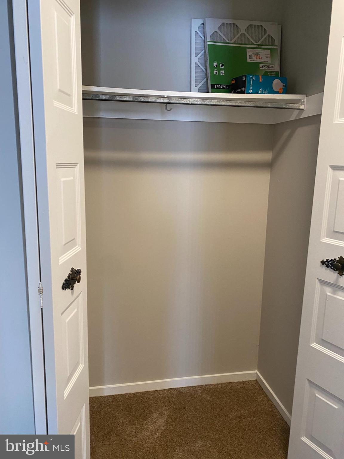 IDYLWOOD TOWERS CONDO - Residential