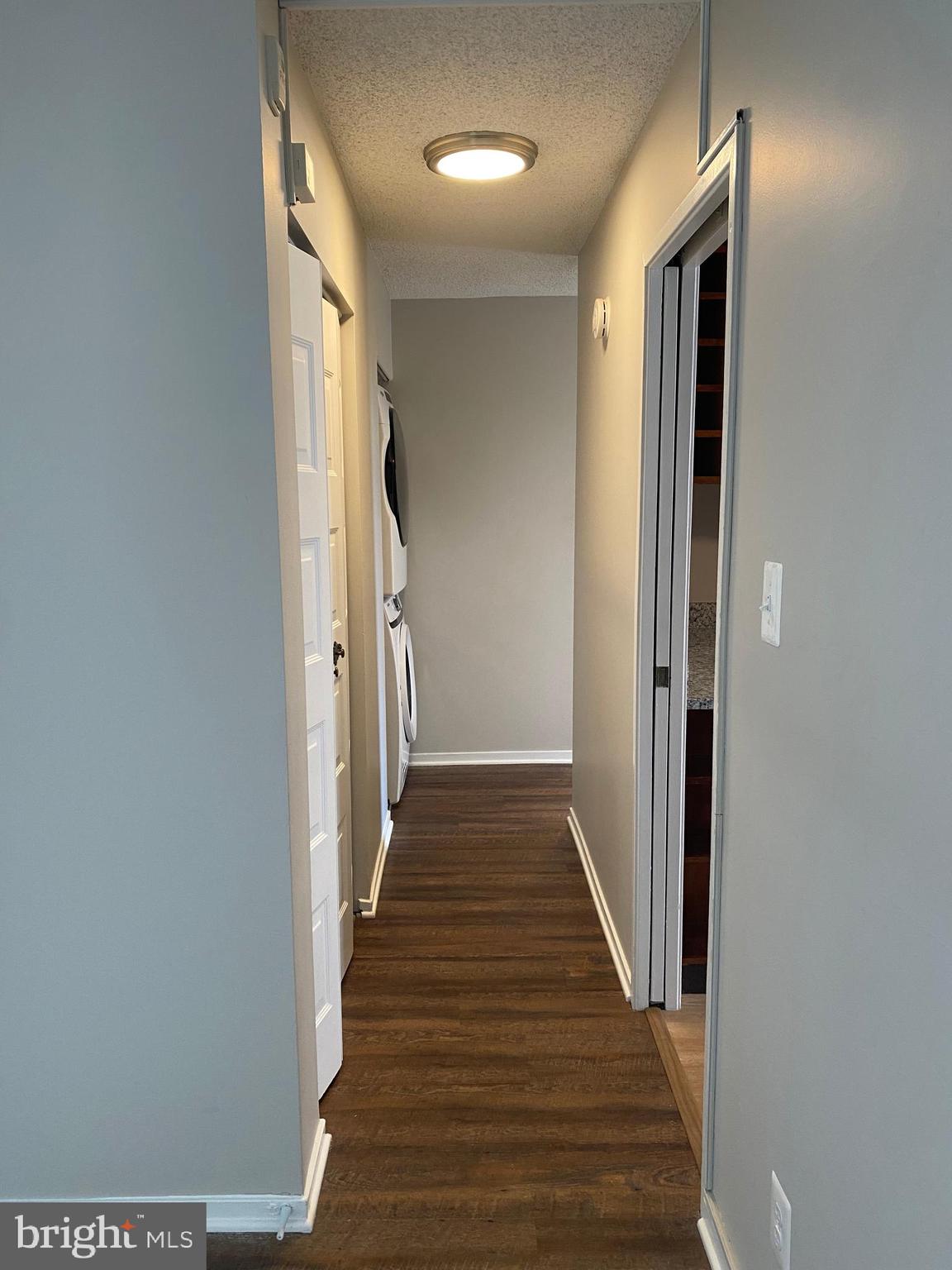 IDYLWOOD TOWERS CONDO - Residential