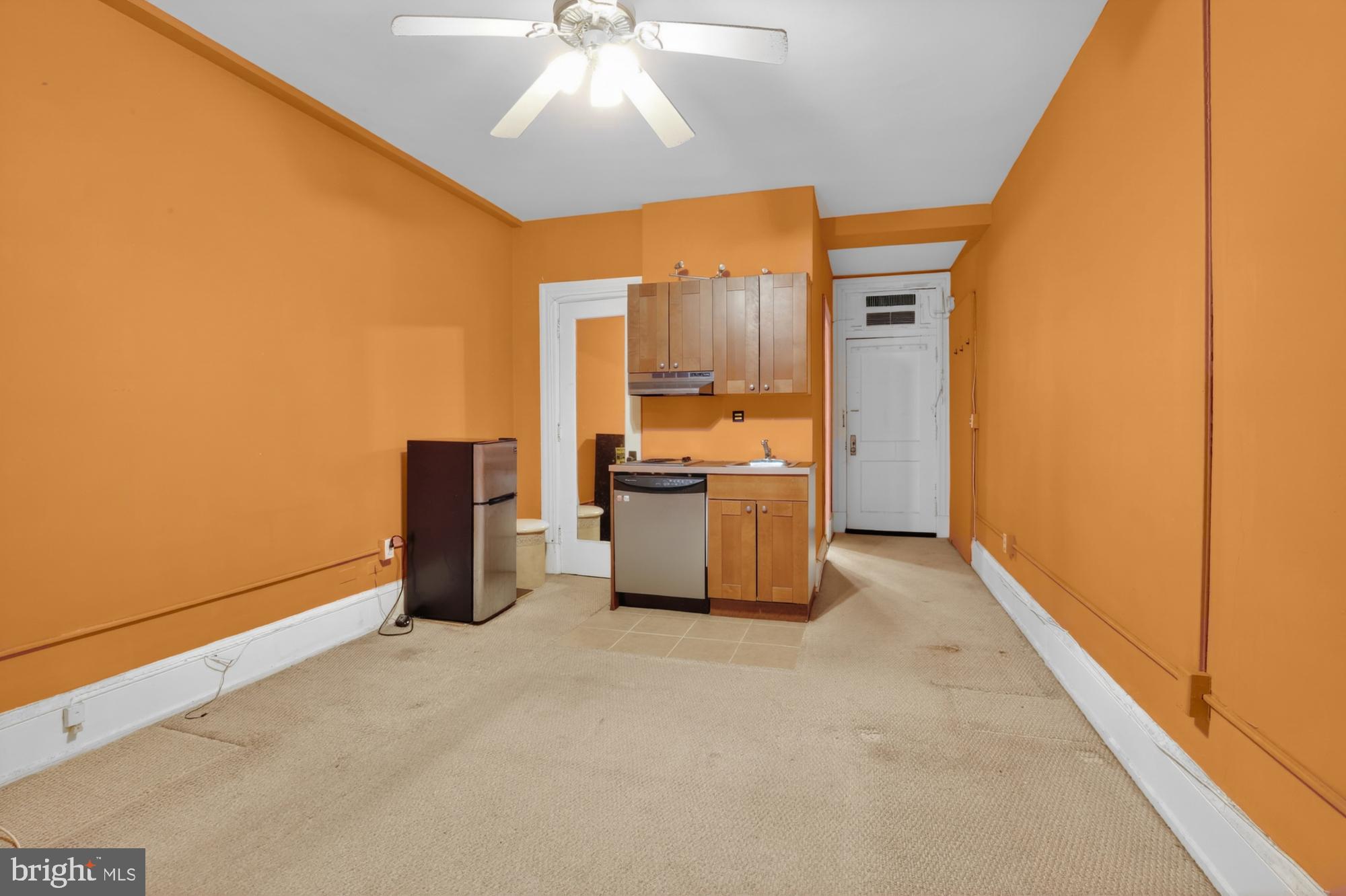 1324 LOCUST STREET 00 421