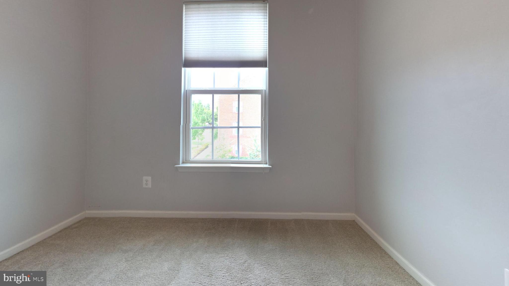 HOWARD SQUARE - Residential Lease