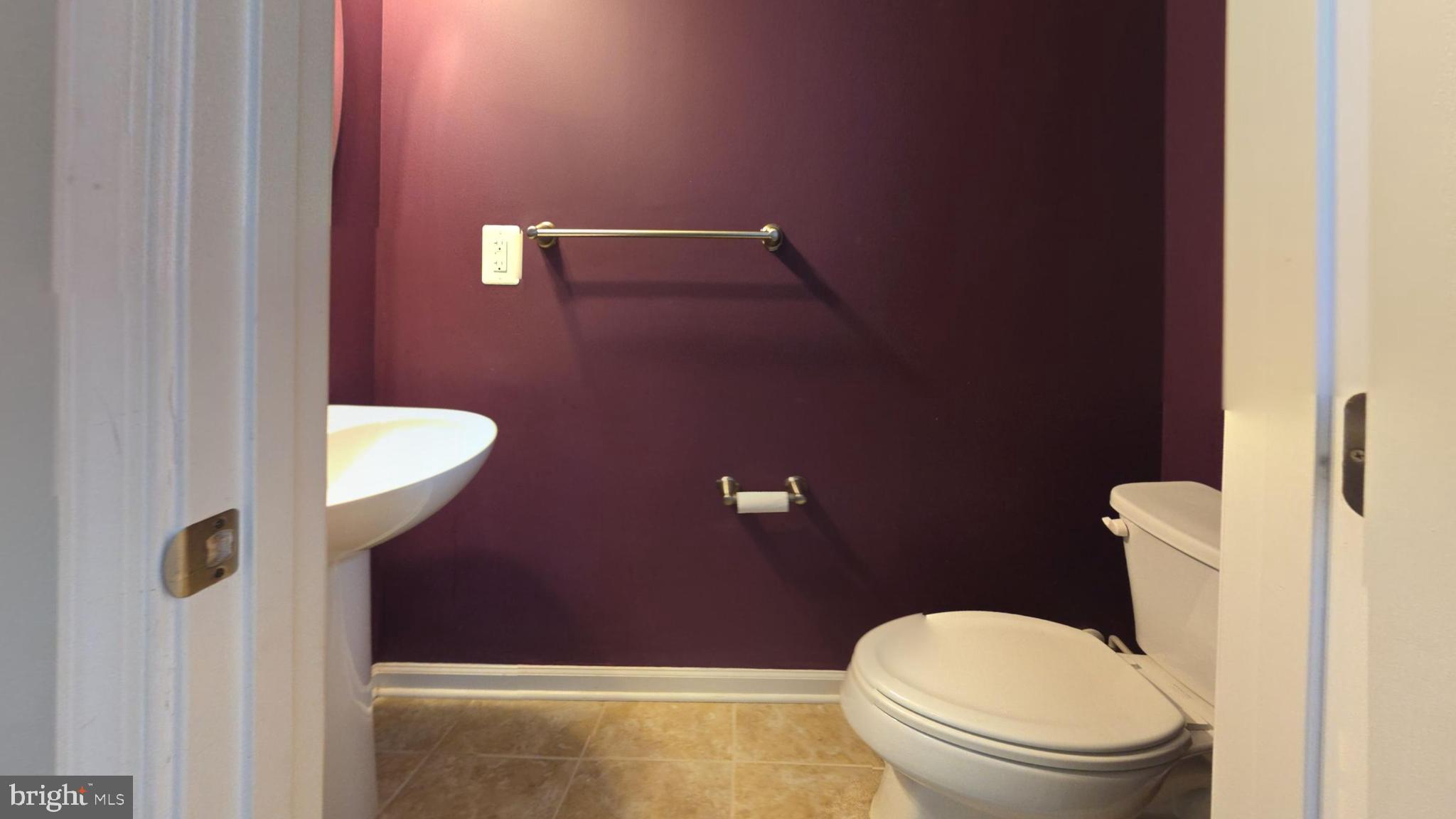 HOWARD SQUARE - Residential Lease