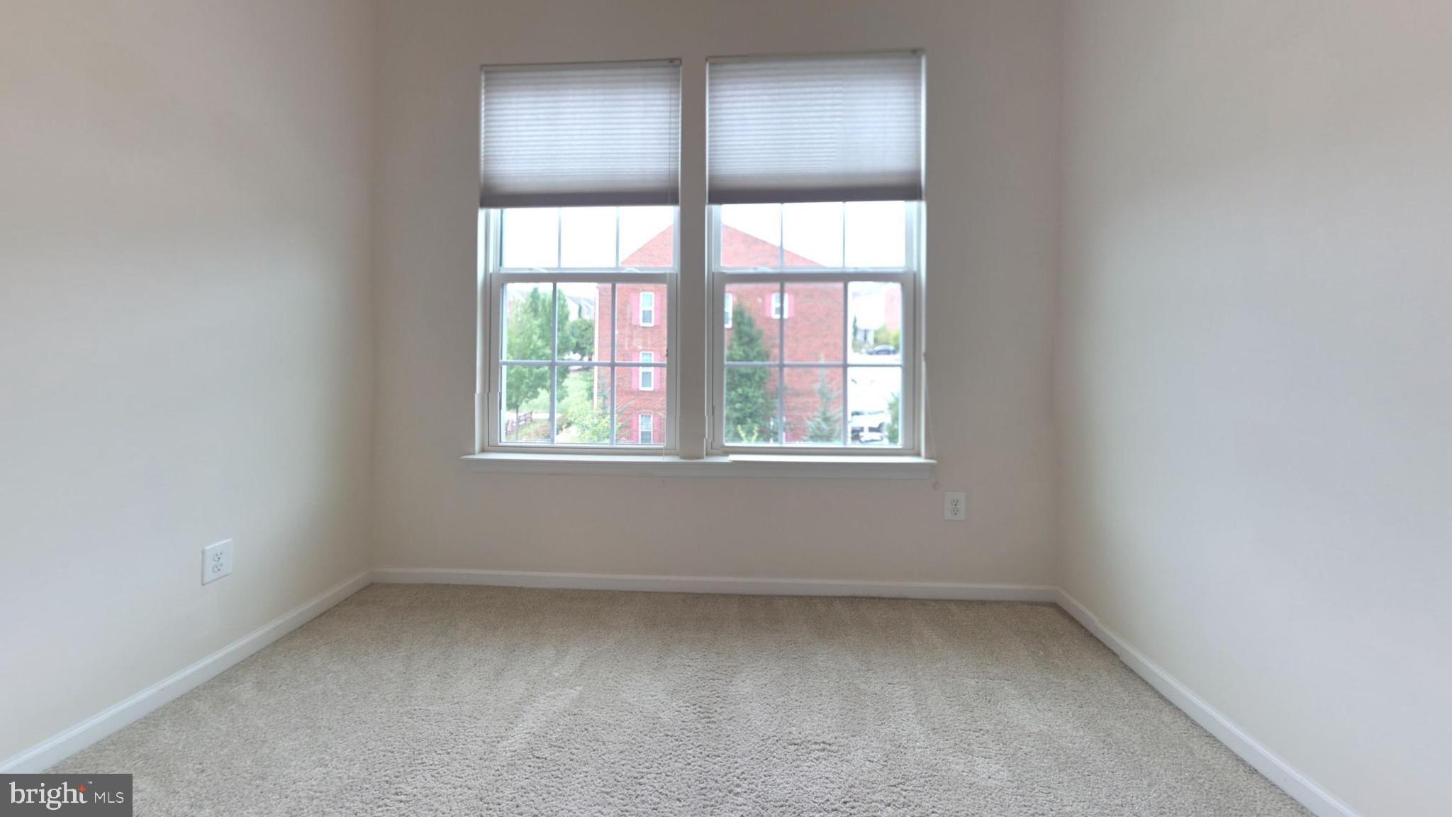 HOWARD SQUARE - Residential Lease