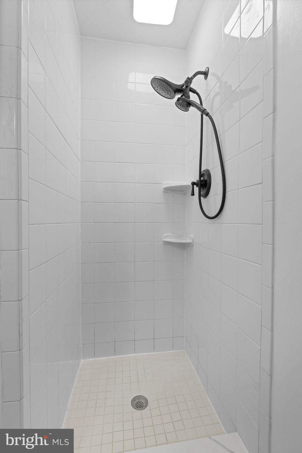 FAIRFAX HOMES - Residential