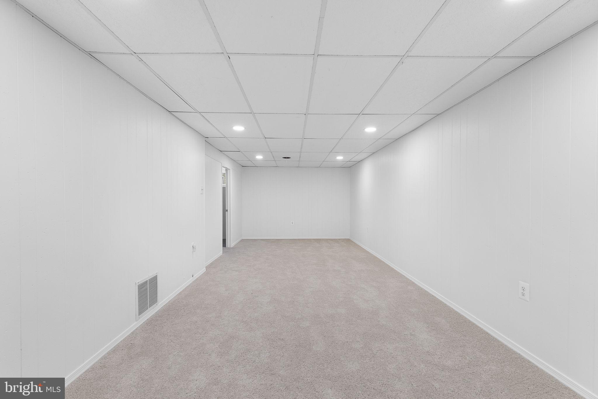 FAIRFAX HOMES - Residential