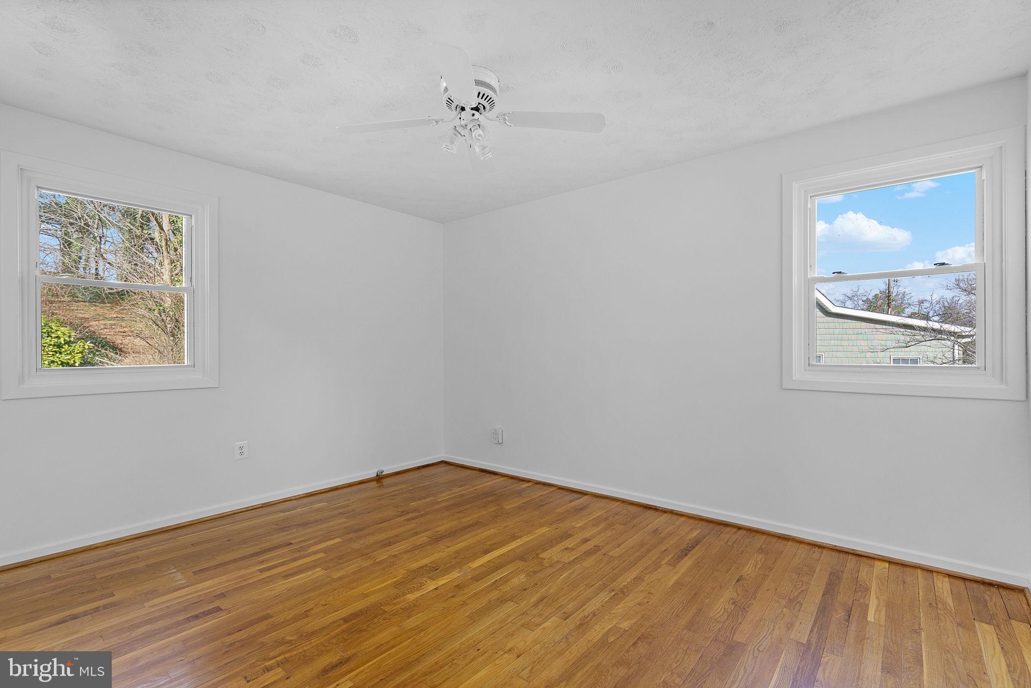 FAIRFAX HOMES - Residential