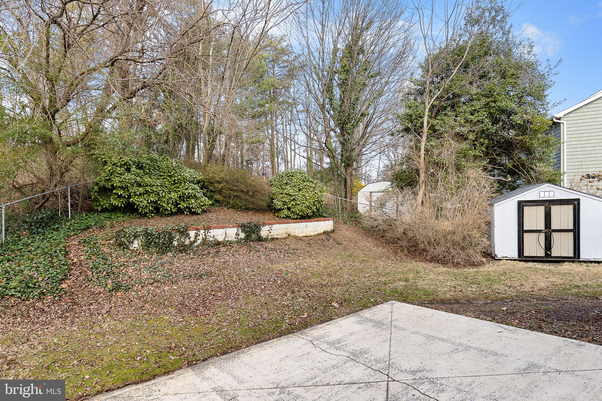 FAIRFAX HOMES - Residential