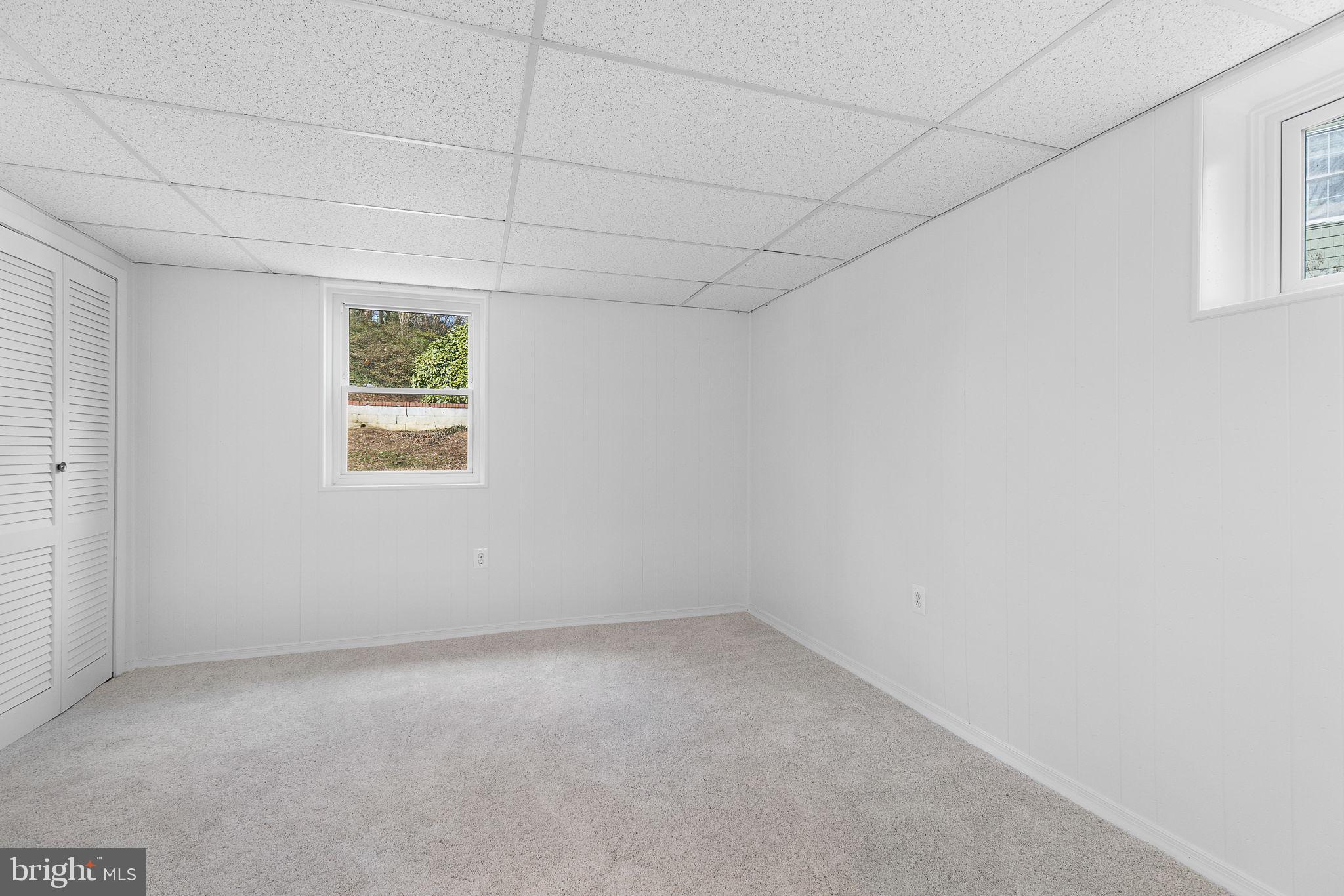 FAIRFAX HOMES - Residential