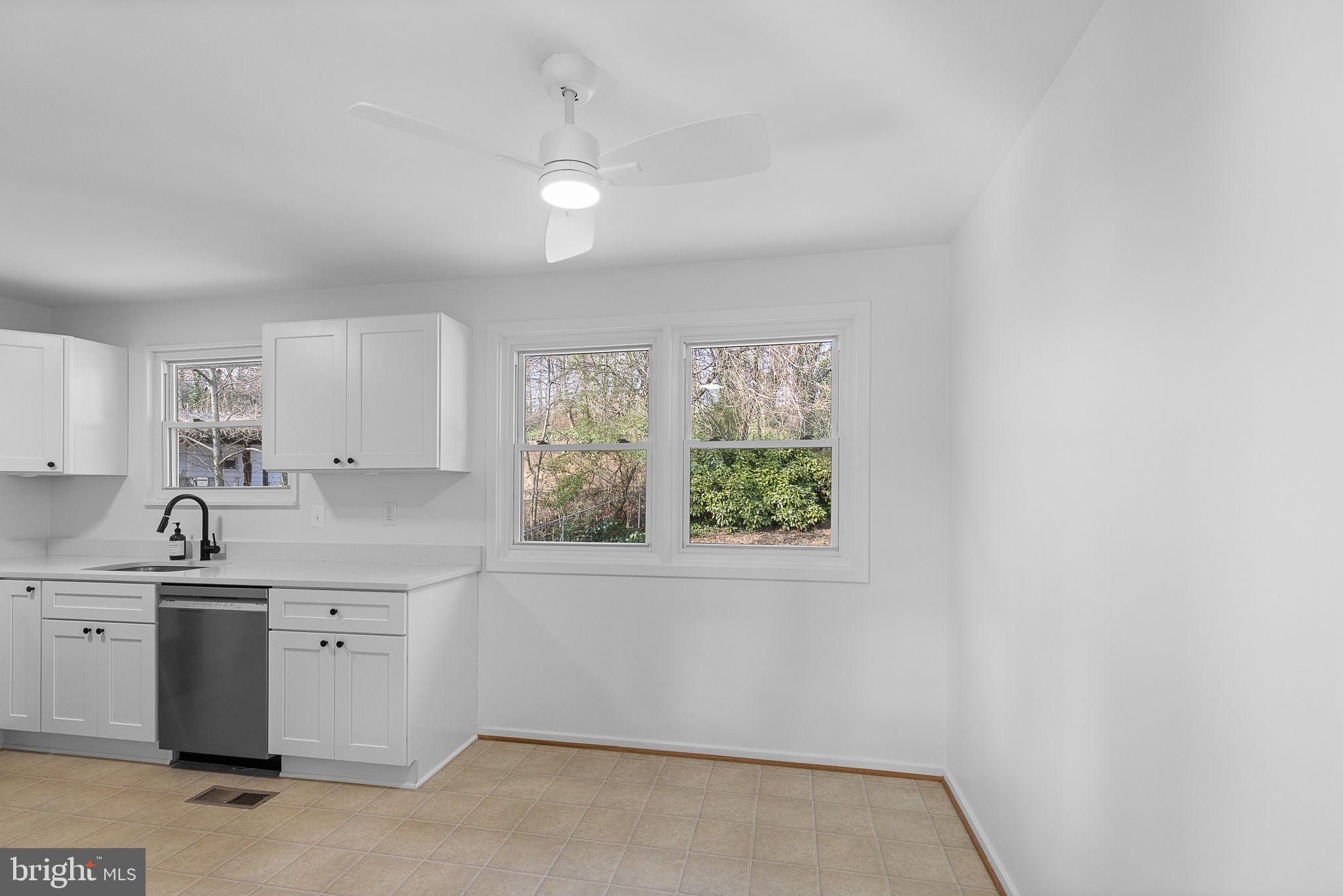 FAIRFAX HOMES - Residential