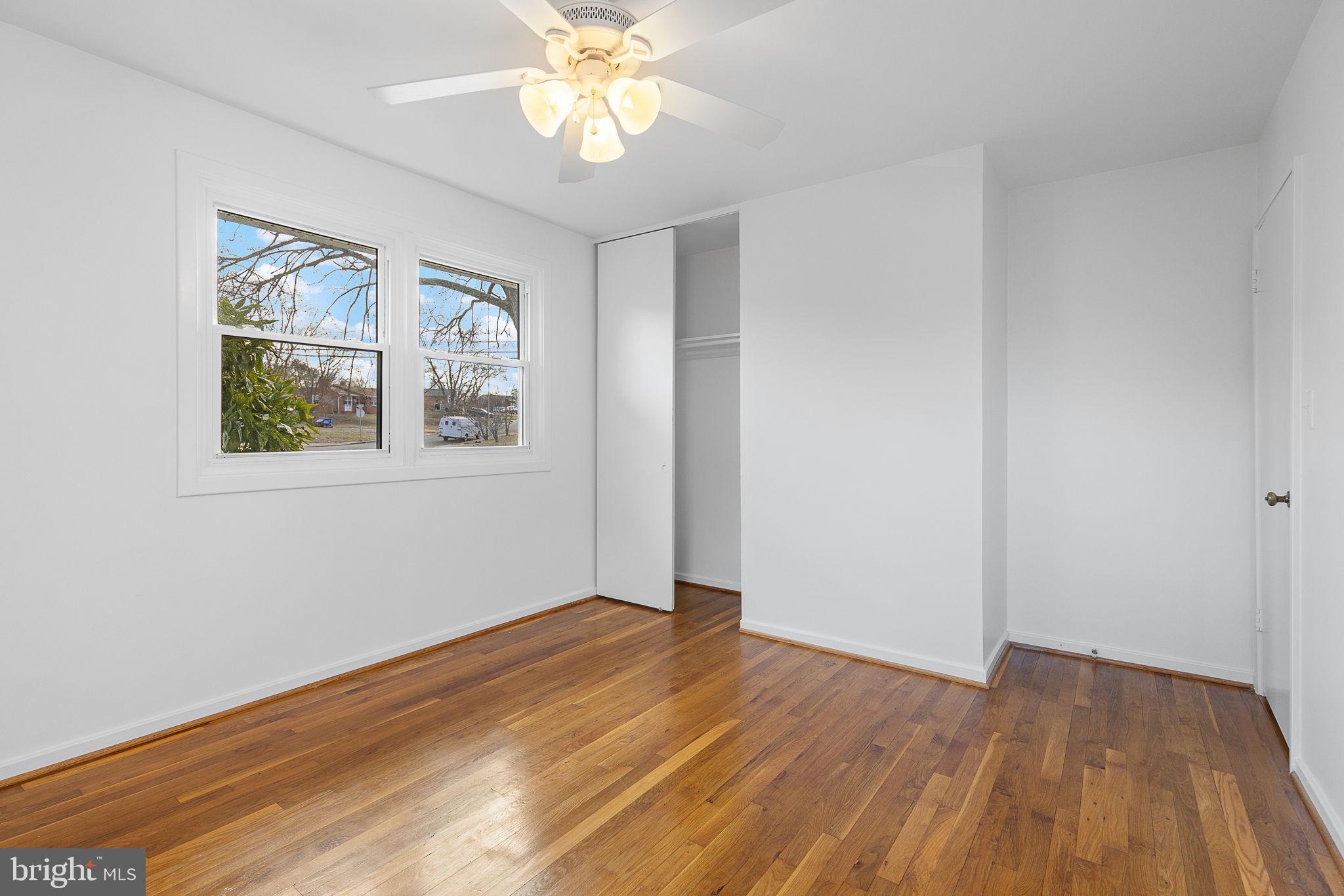 FAIRFAX HOMES - Residential