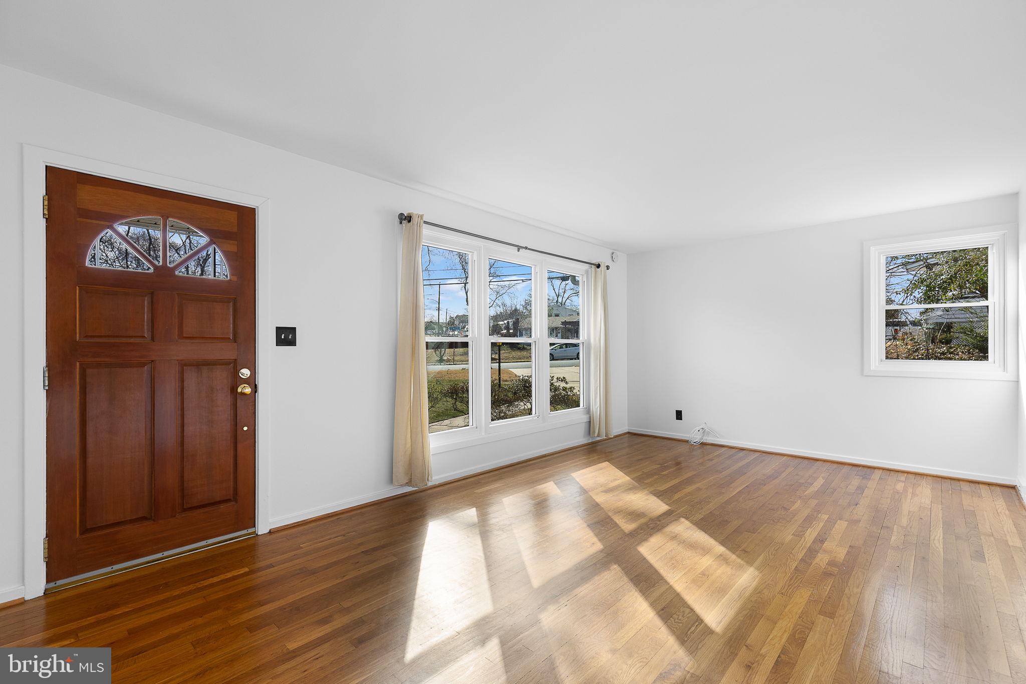 FAIRFAX HOMES - Residential