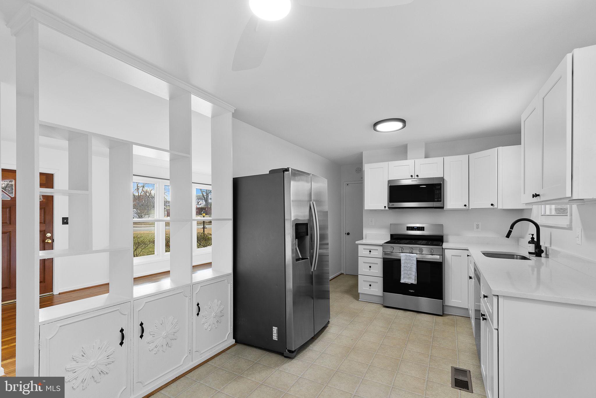 FAIRFAX HOMES - Residential