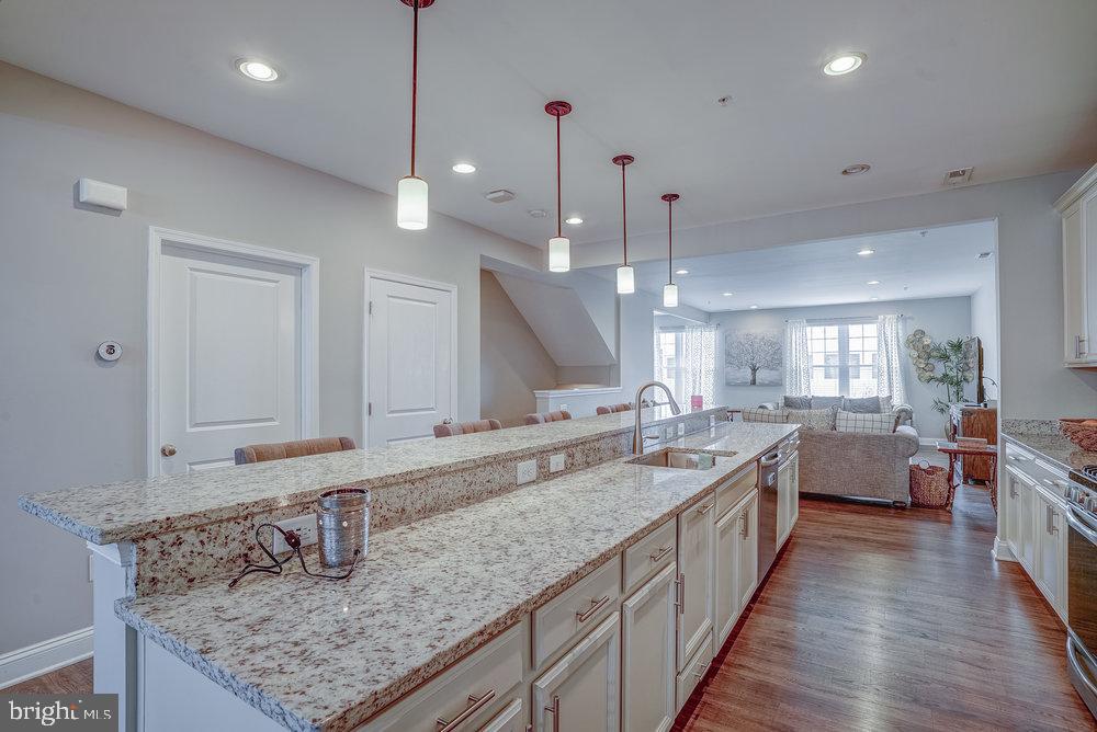 WESTVIEW SOUTH - Residential